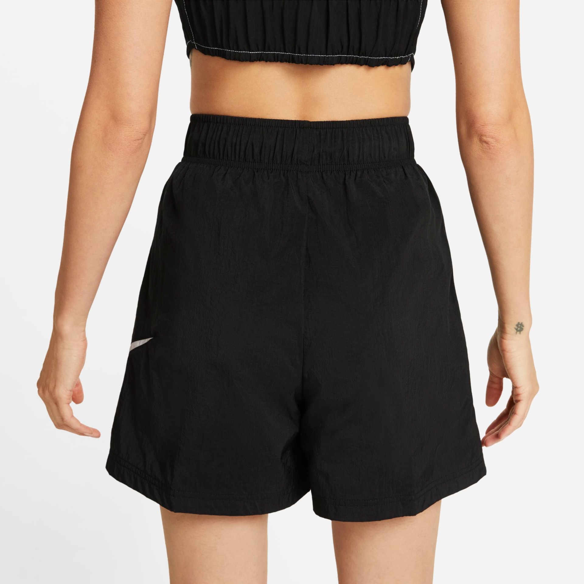 Shorts Nike Sportswear Essential Feminino - Foto 3