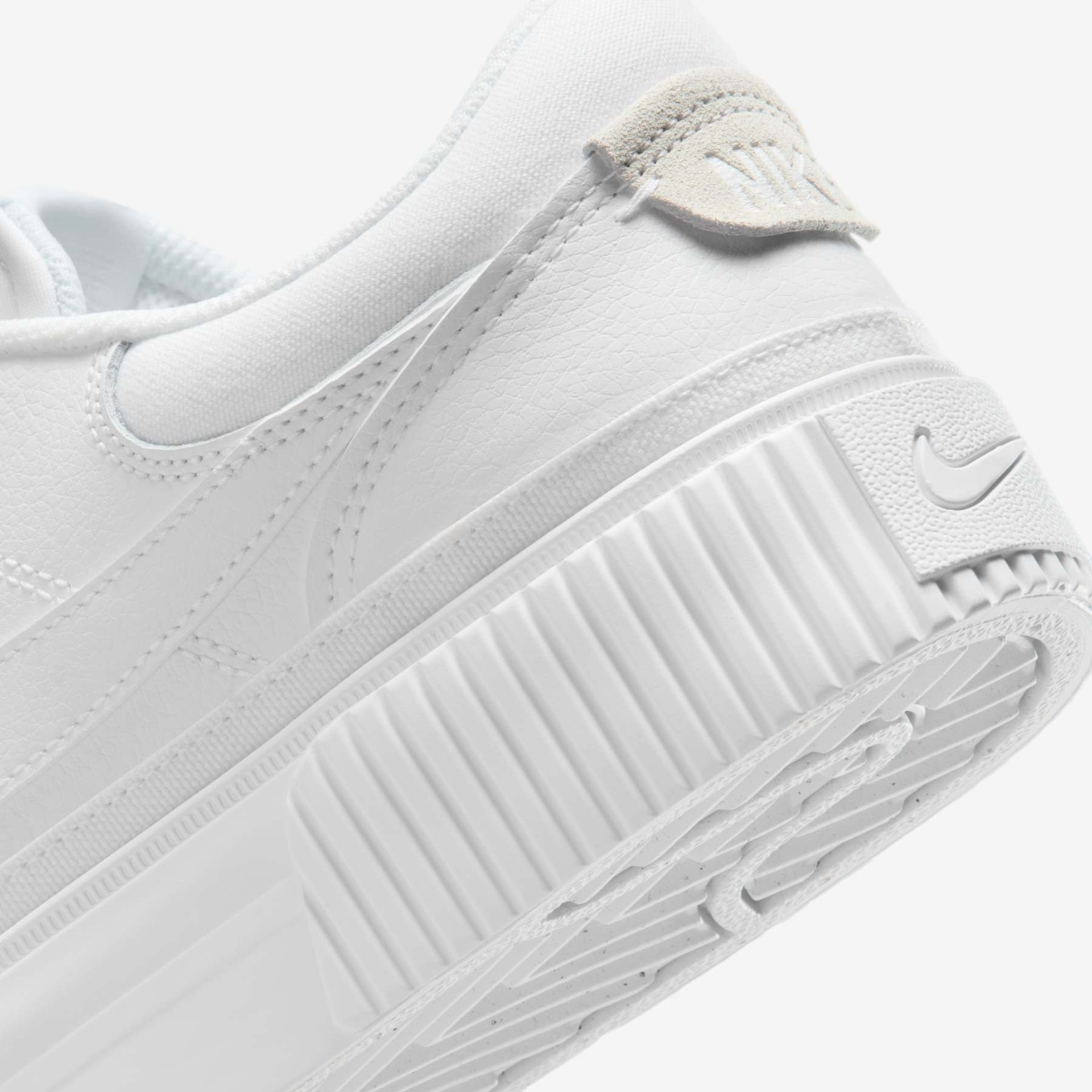 Tênis Nike Court Legacy Lift Feminino - Foto 10