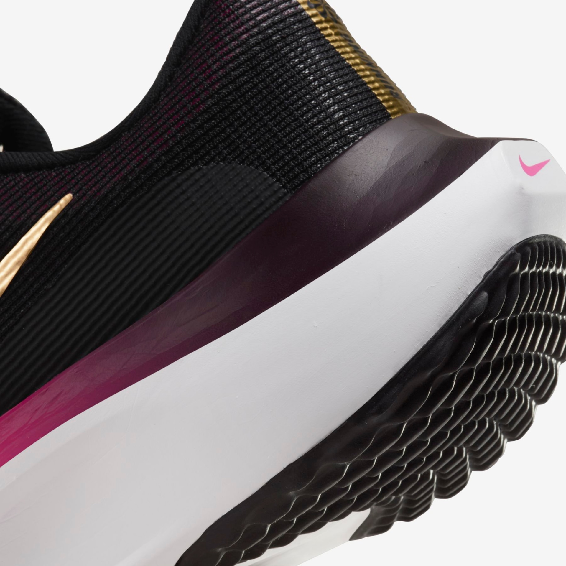 Tênis Nike Zoom Fly 5 Feminino - Foto 8