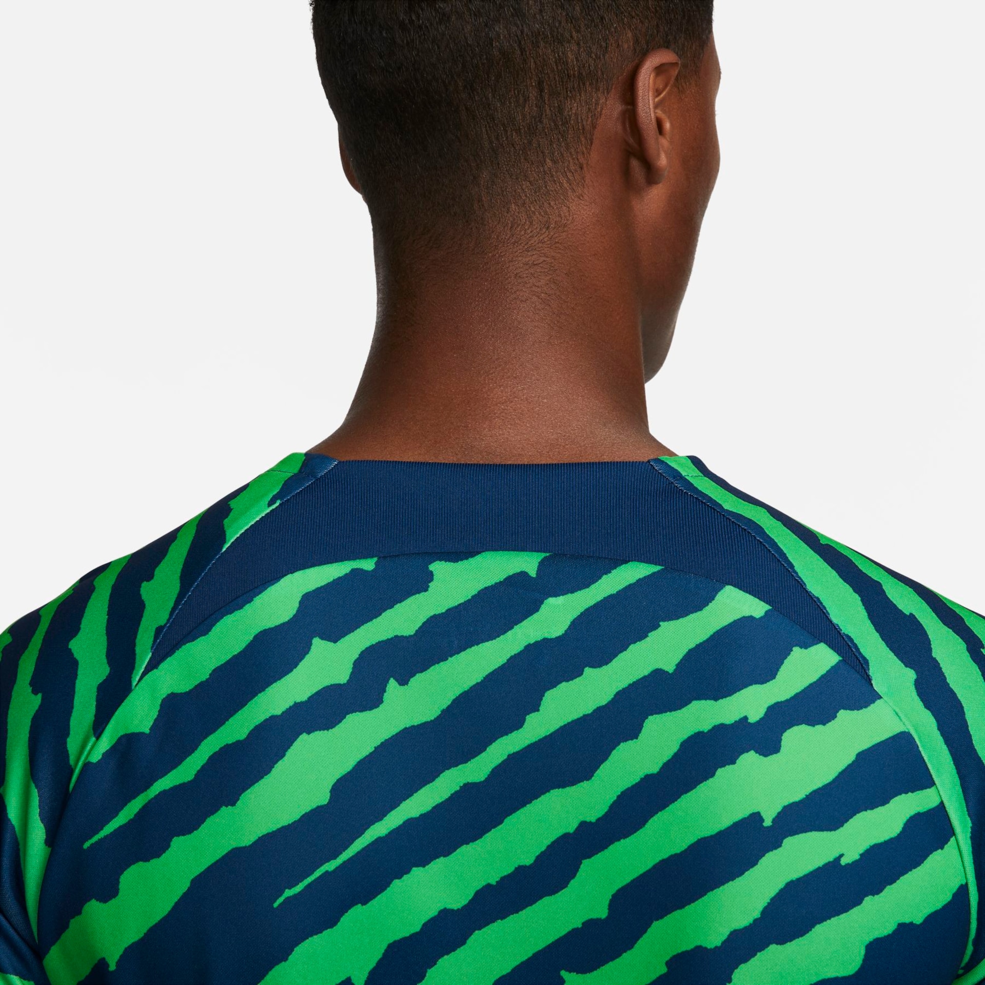 Camiseta Nike Brasil Pré-Jogo Masculina - Foto 4