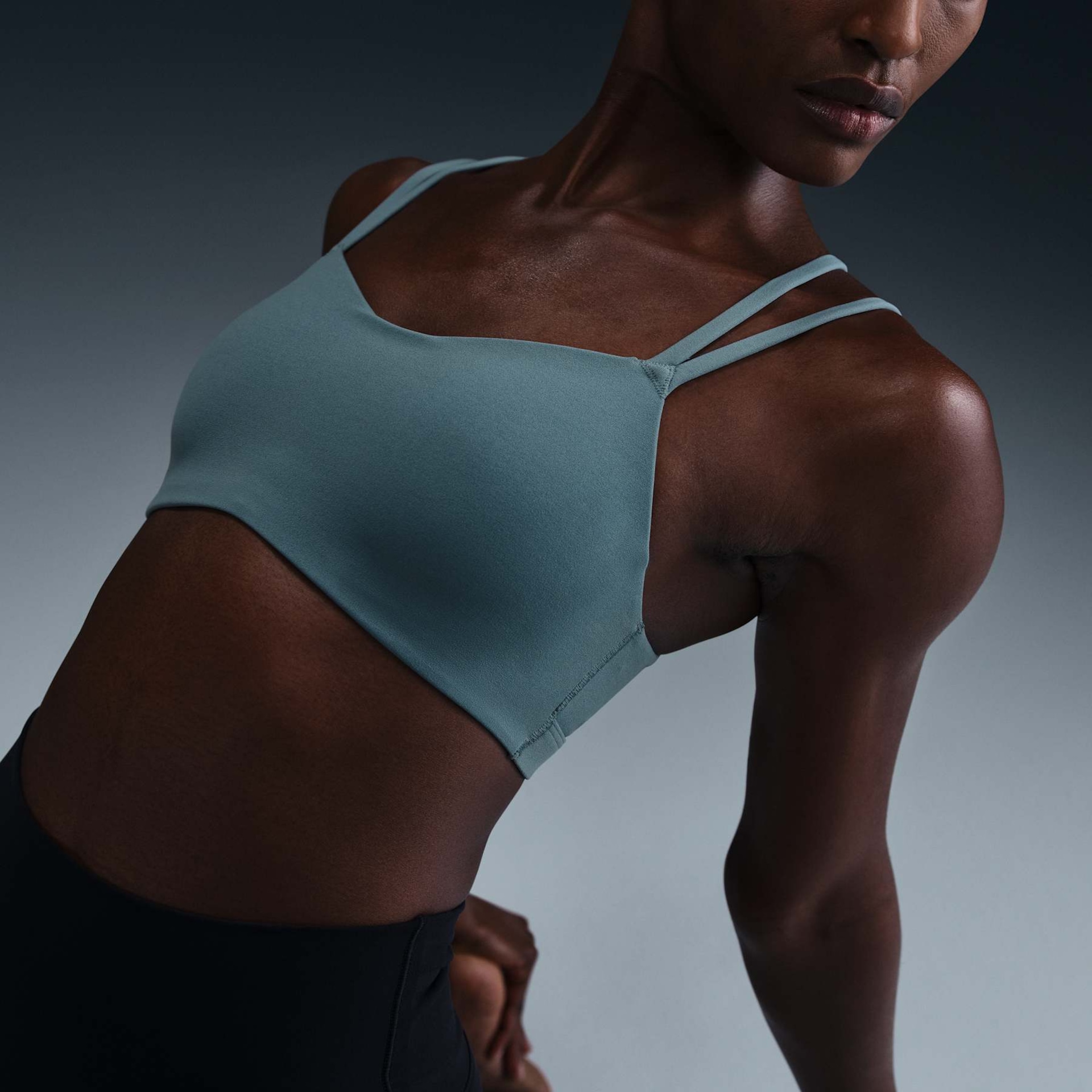 Top Nike Dri-FIT Alate Trace Feminino - Foto 3