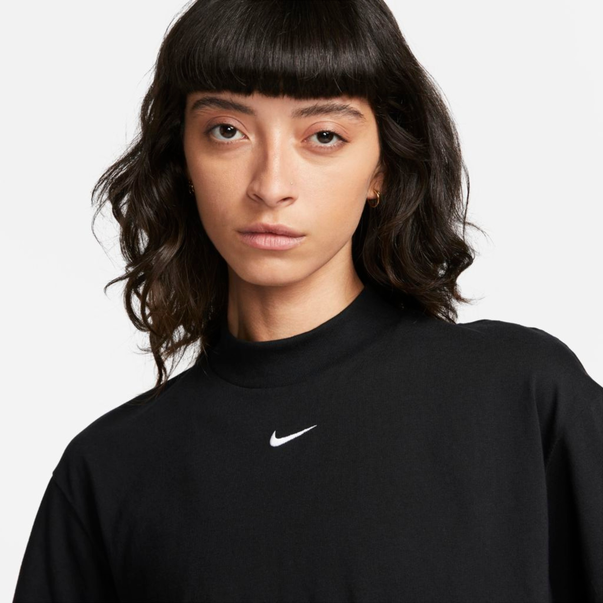 Camiseta Nike Sportswear Essential Feminina - Foto 3