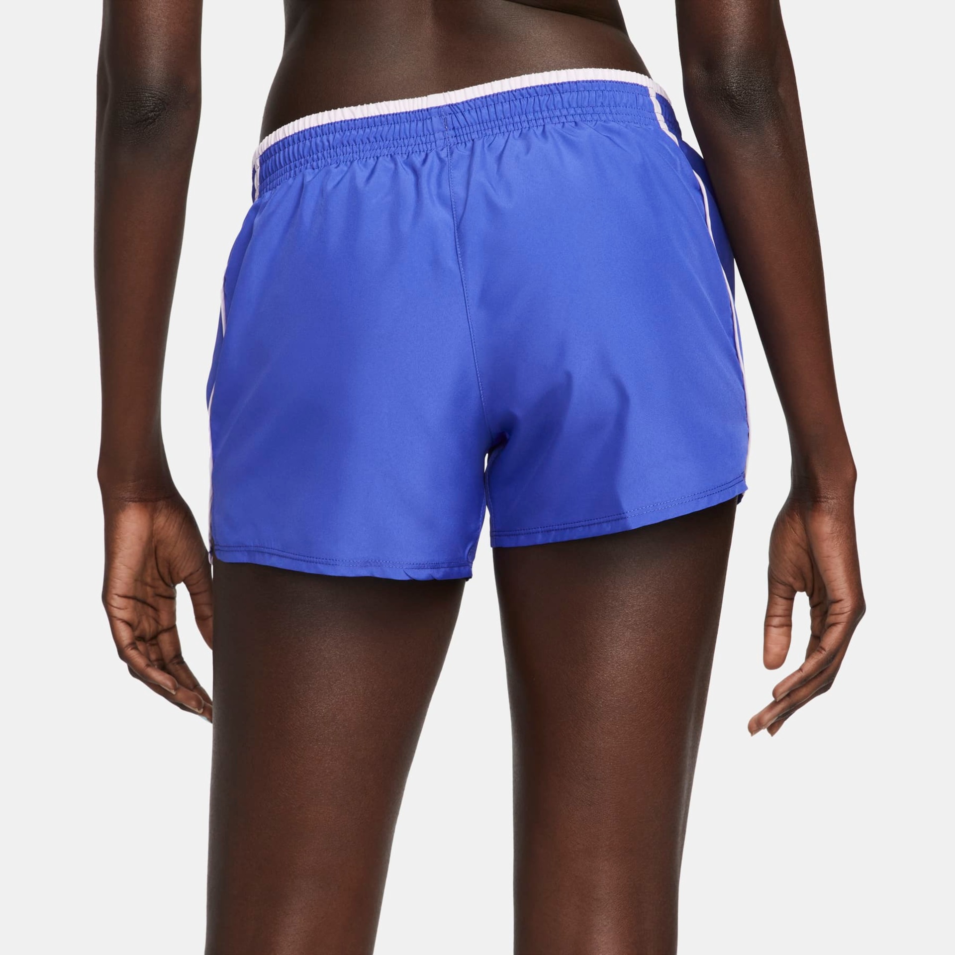 Shorts Nike Dri-FIT Swoosh Run Feminino - Foto 3