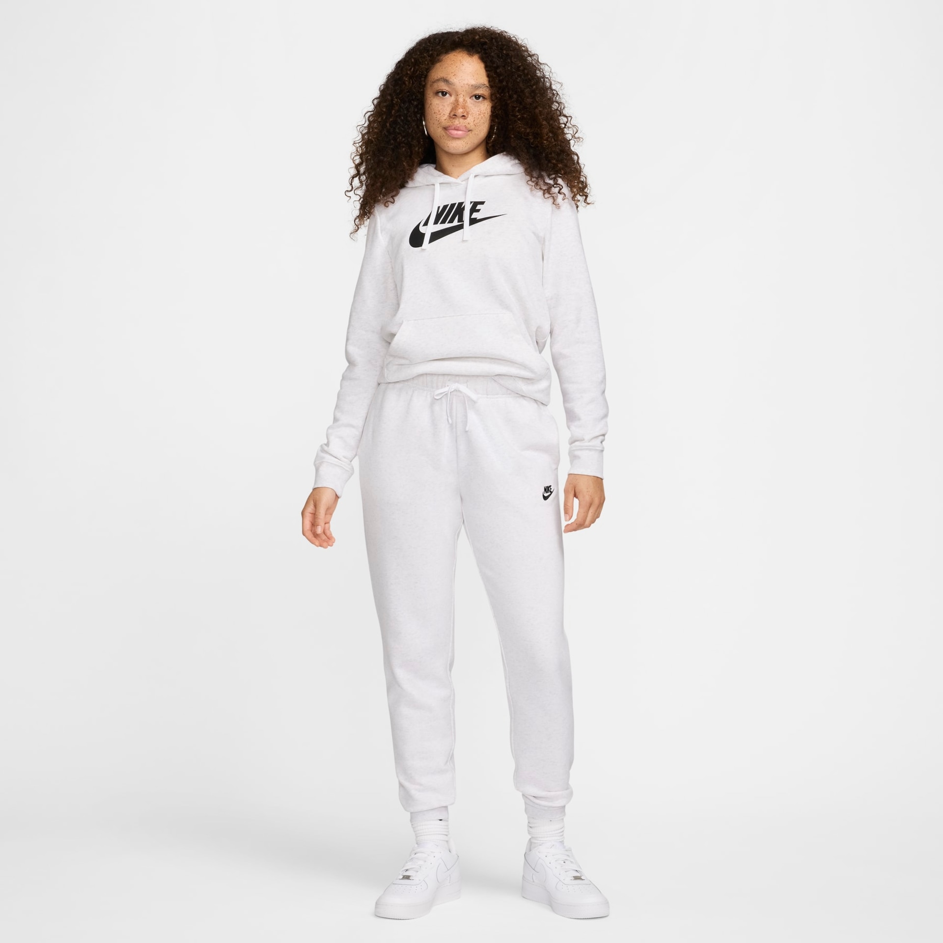 Calça Nike Sportswear Club Fleece Feminina - Foto 5