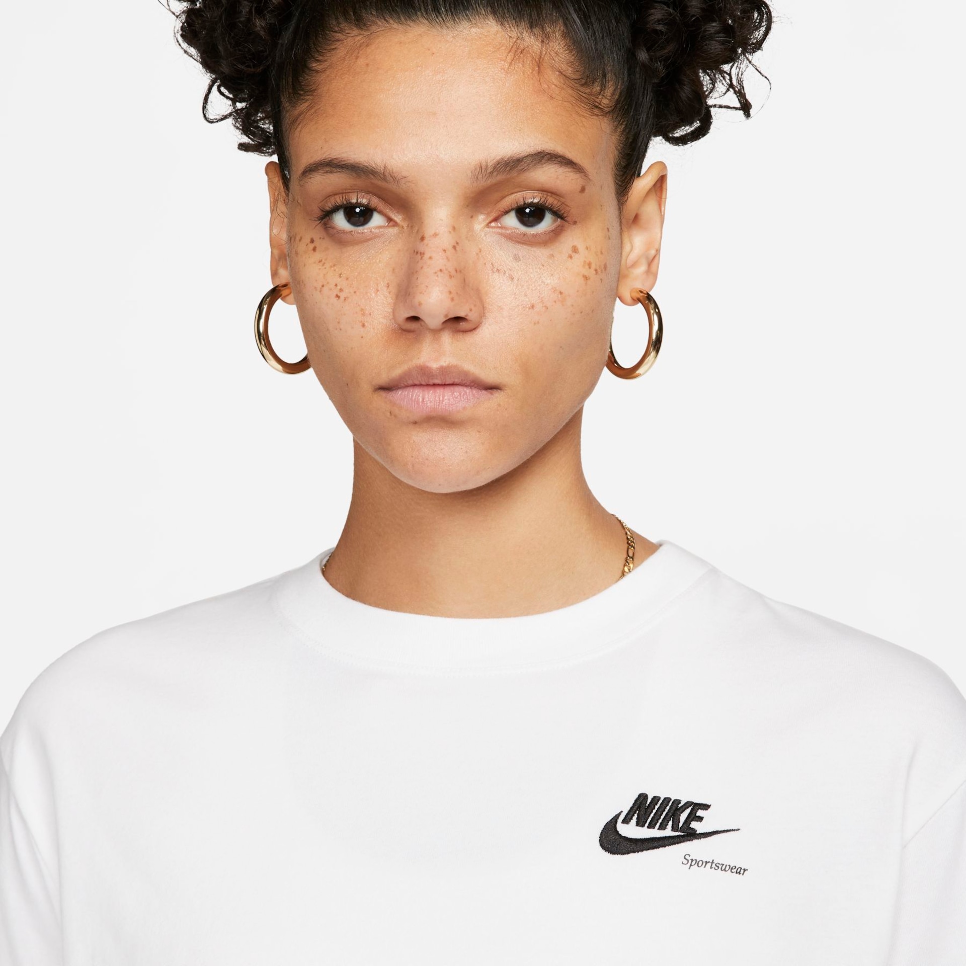 Camiseta Nike Sportswear Neuself Feminina - Foto 3