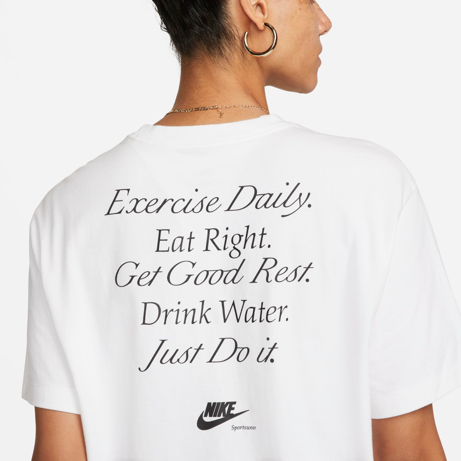 Camiseta Nike Sportswear Neuself Feminina - Foto 4