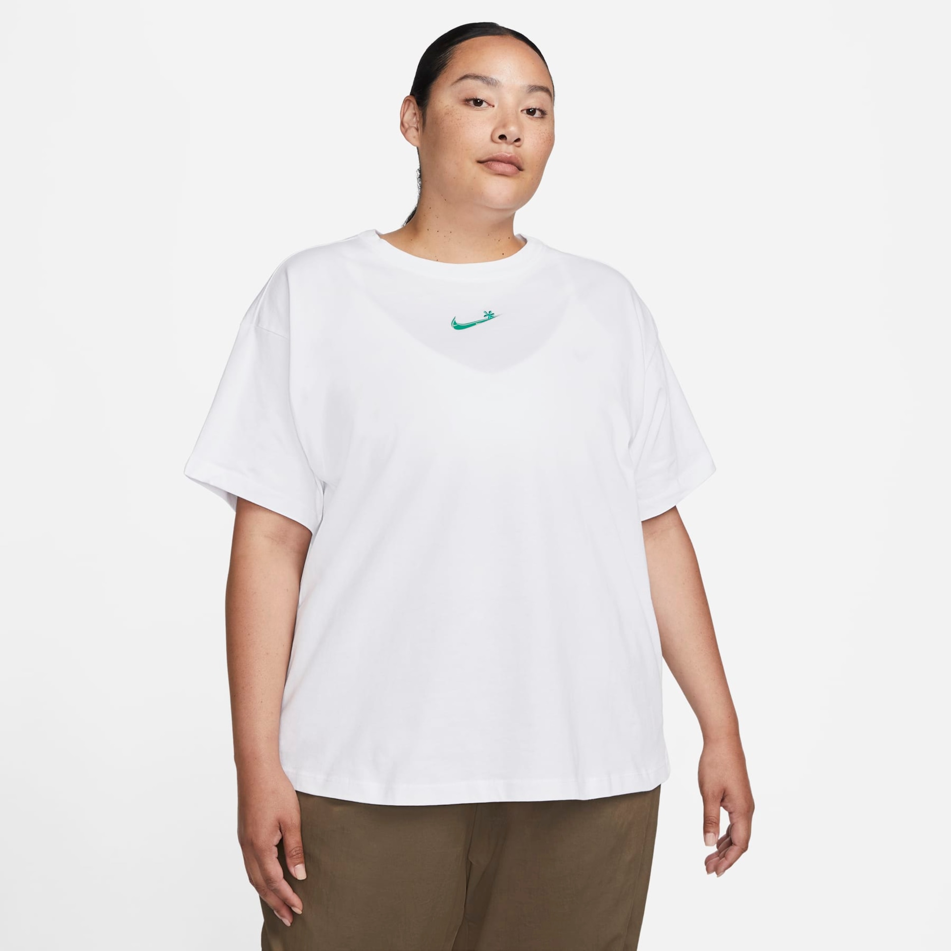 Plus Size - Camiseta Nike Sportswear Fiber Feminina - Foto 1