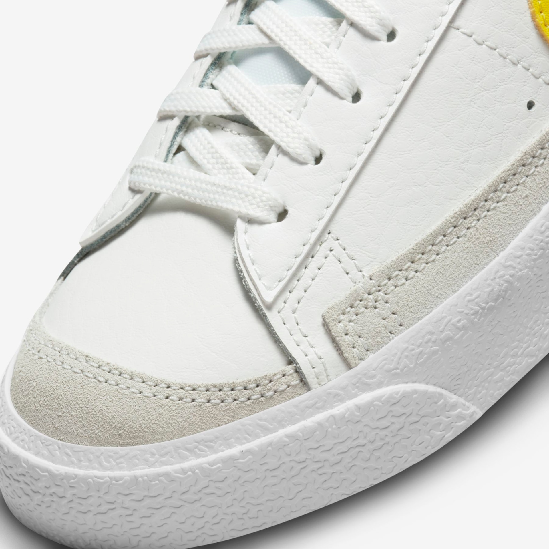 Tênis Nike Blazer Low '77 Infantil - Foto 7