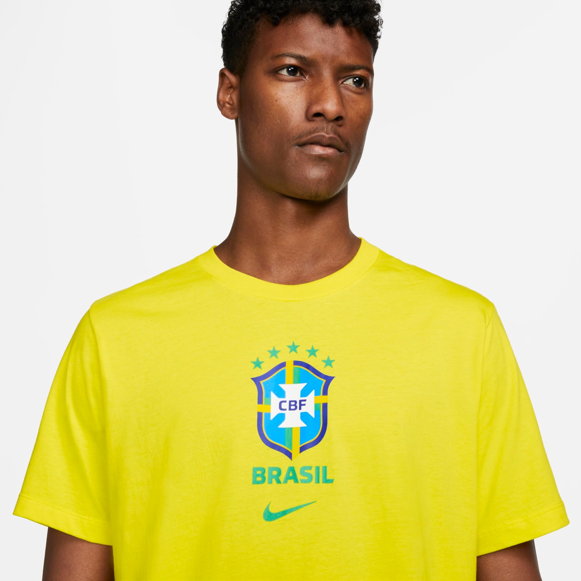 Camiseta Nike Brasil Crest Masculina - Foto 3