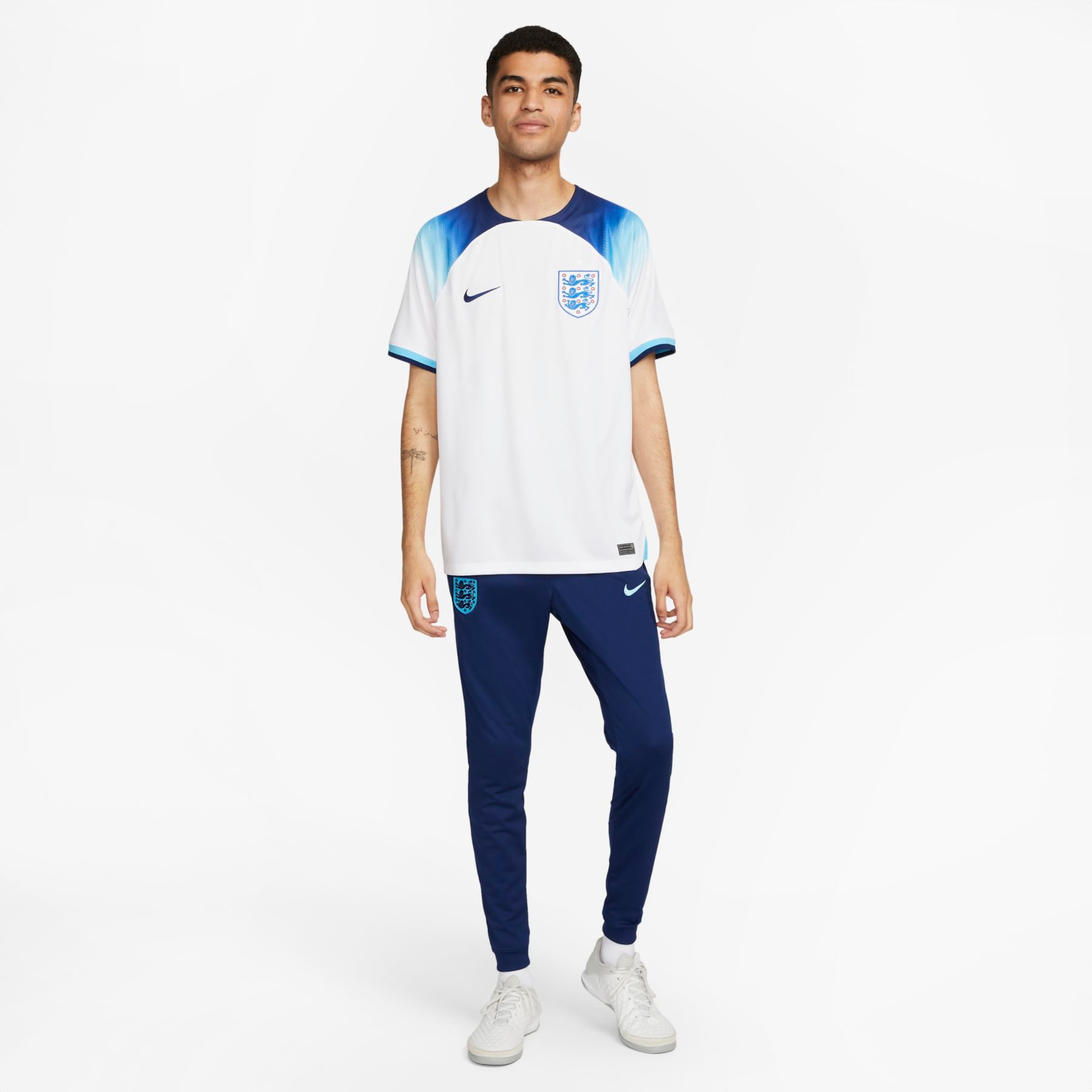 Camisa Nike Inglaterra I 2022/23 Torcedor Pro Masculina - Foto 4