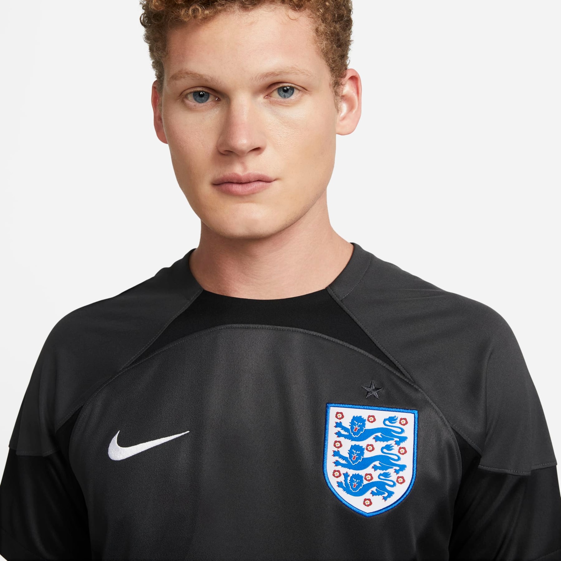Camisa de Goleiro Nike Inglaterra 2022/23 Torcedor Pro Masculina - Foto 3