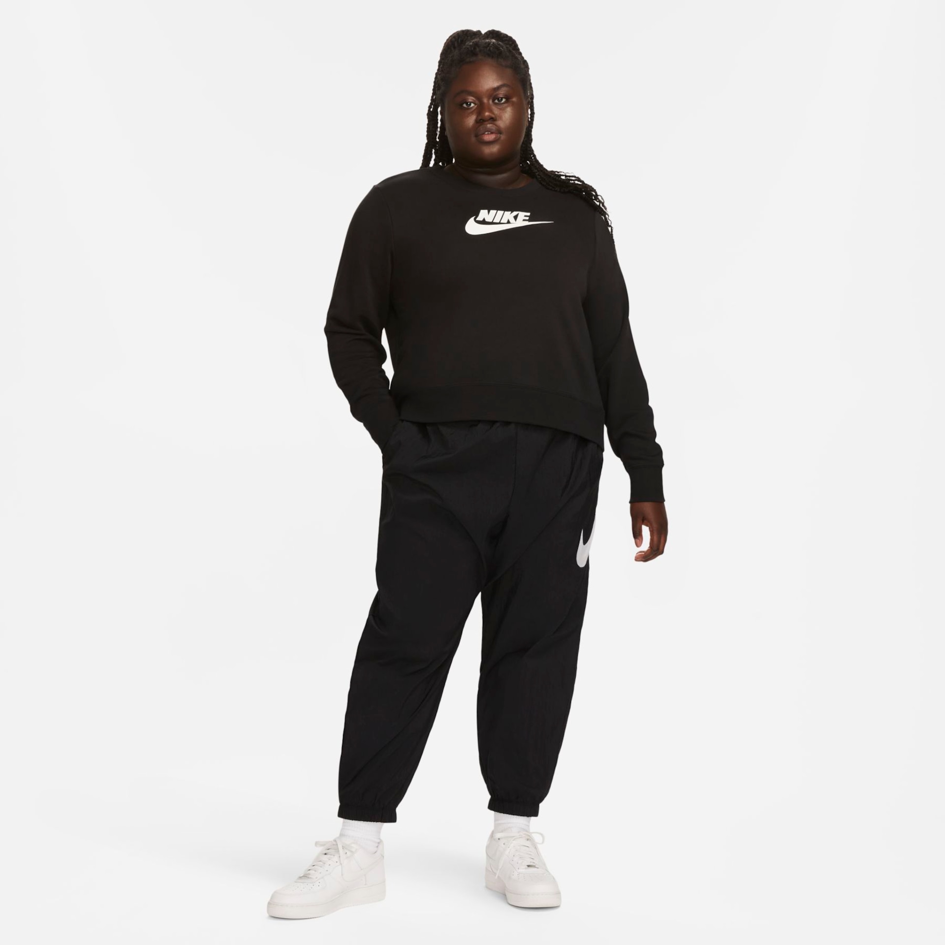 Plus Size - Blusão Nike Sportswear Club Fleece Feminino - Foto 4