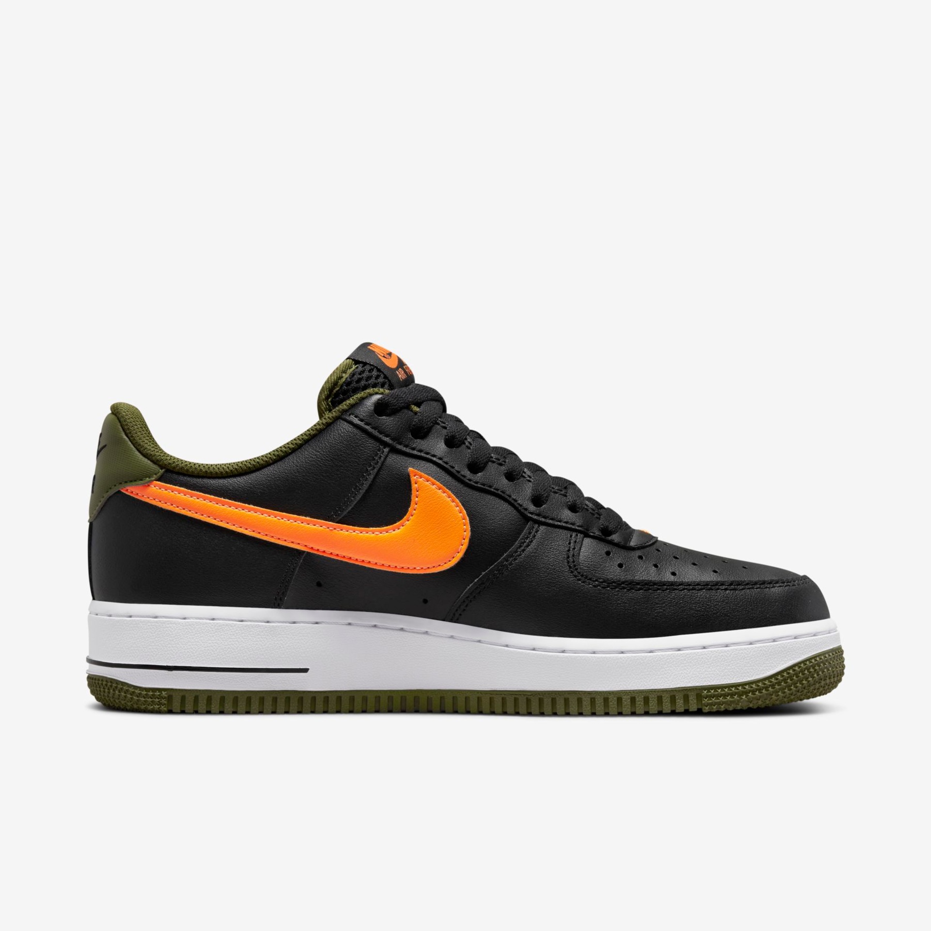 Tênis Nike Air Force 1 '07 LV8 Masculino - Foto 3
