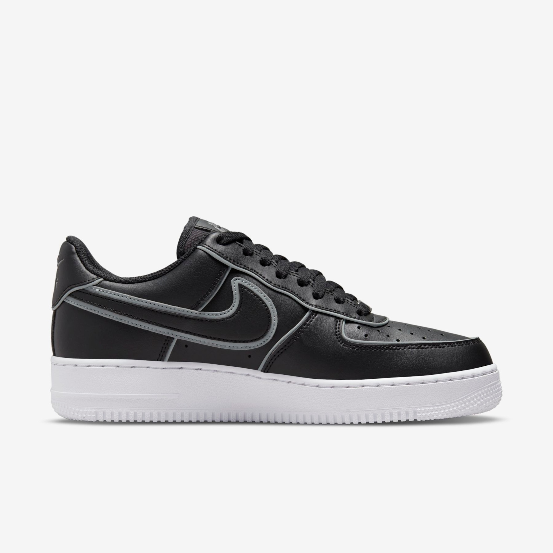 Tênis Nike Air Force 1 '07 LV8 Masculino - Foto 3