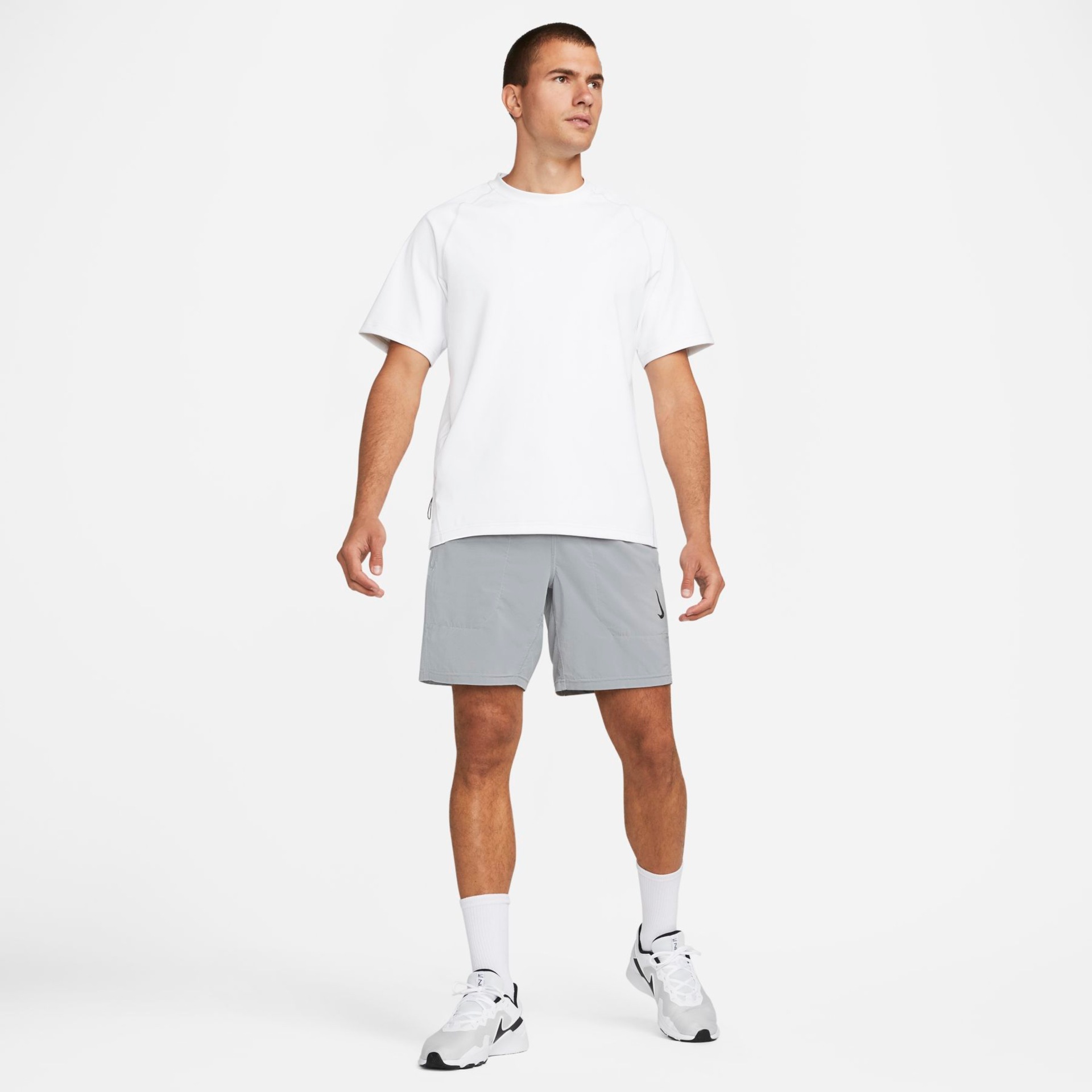 Camiseta Nike Dri-FIT Advanced Axis Masculina - Foto 9