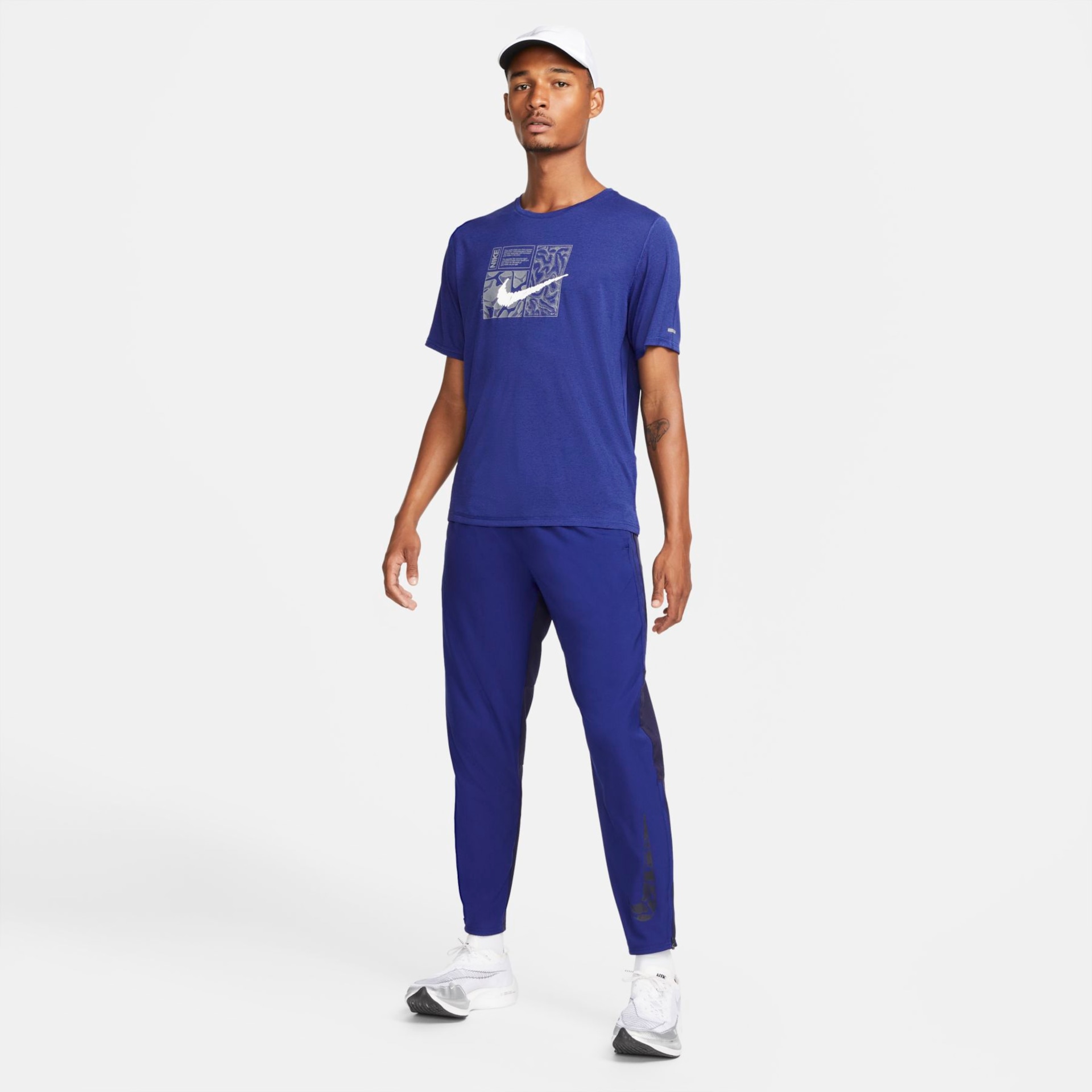 Camiseta Nike Dri-FIT Miler D.Y.E. Masculina - Foto 5