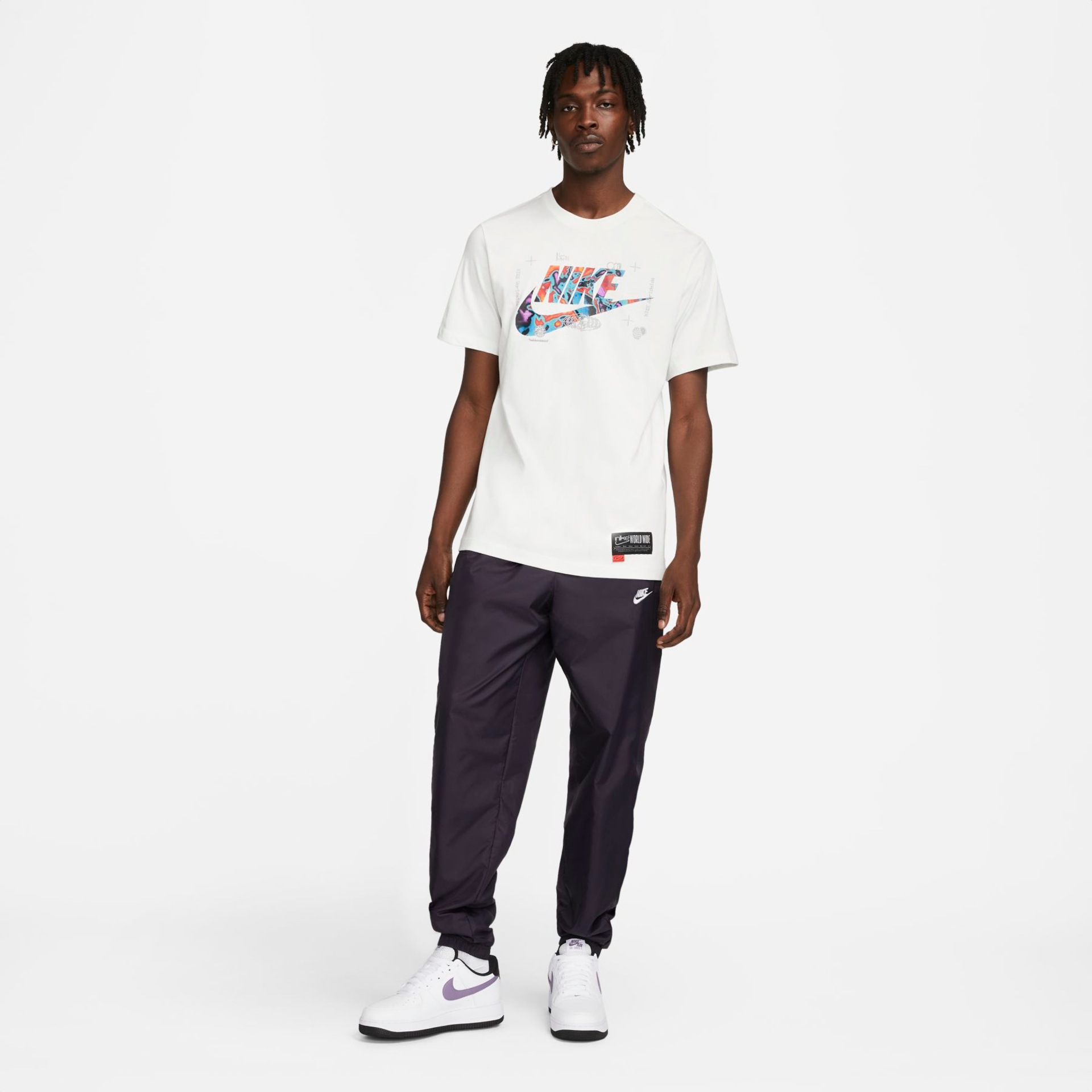 Camiseta Nike Sportswear Masculina - Foto 5