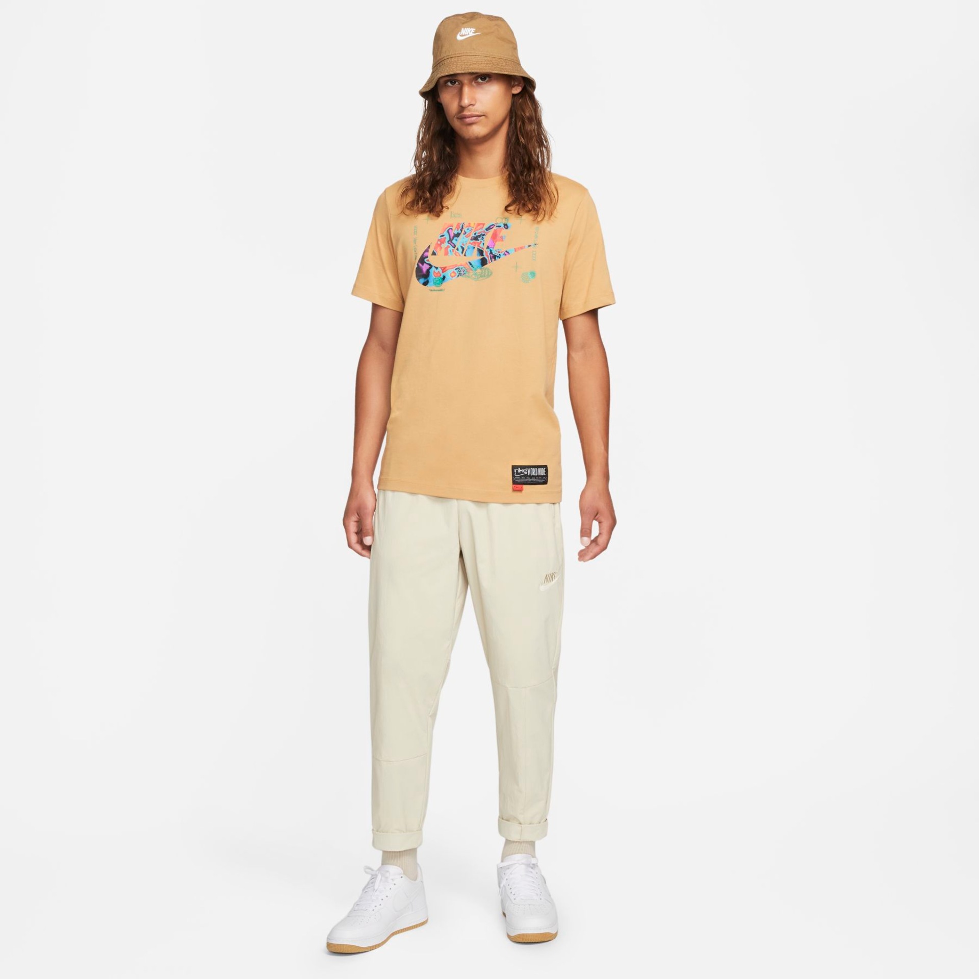 Camiseta Nike Sportswear Masculina - Foto 5