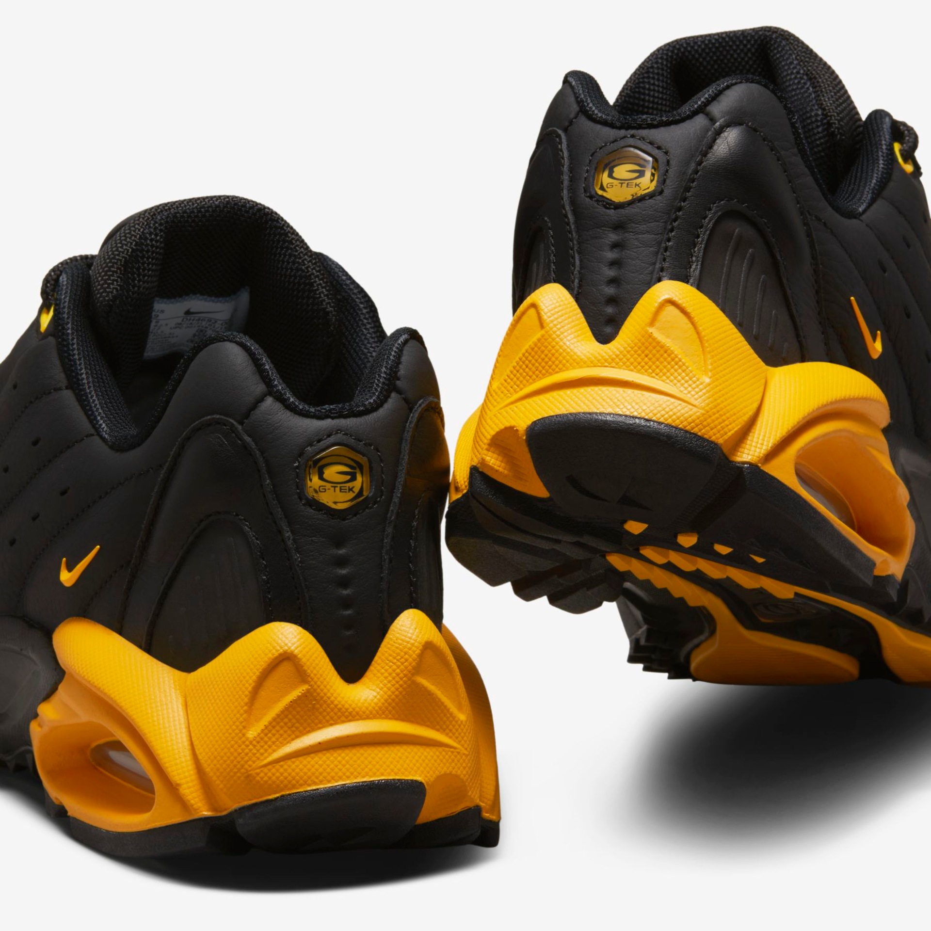 Tênis Nike Hot Step Air Terra Humara OG - Foto 11