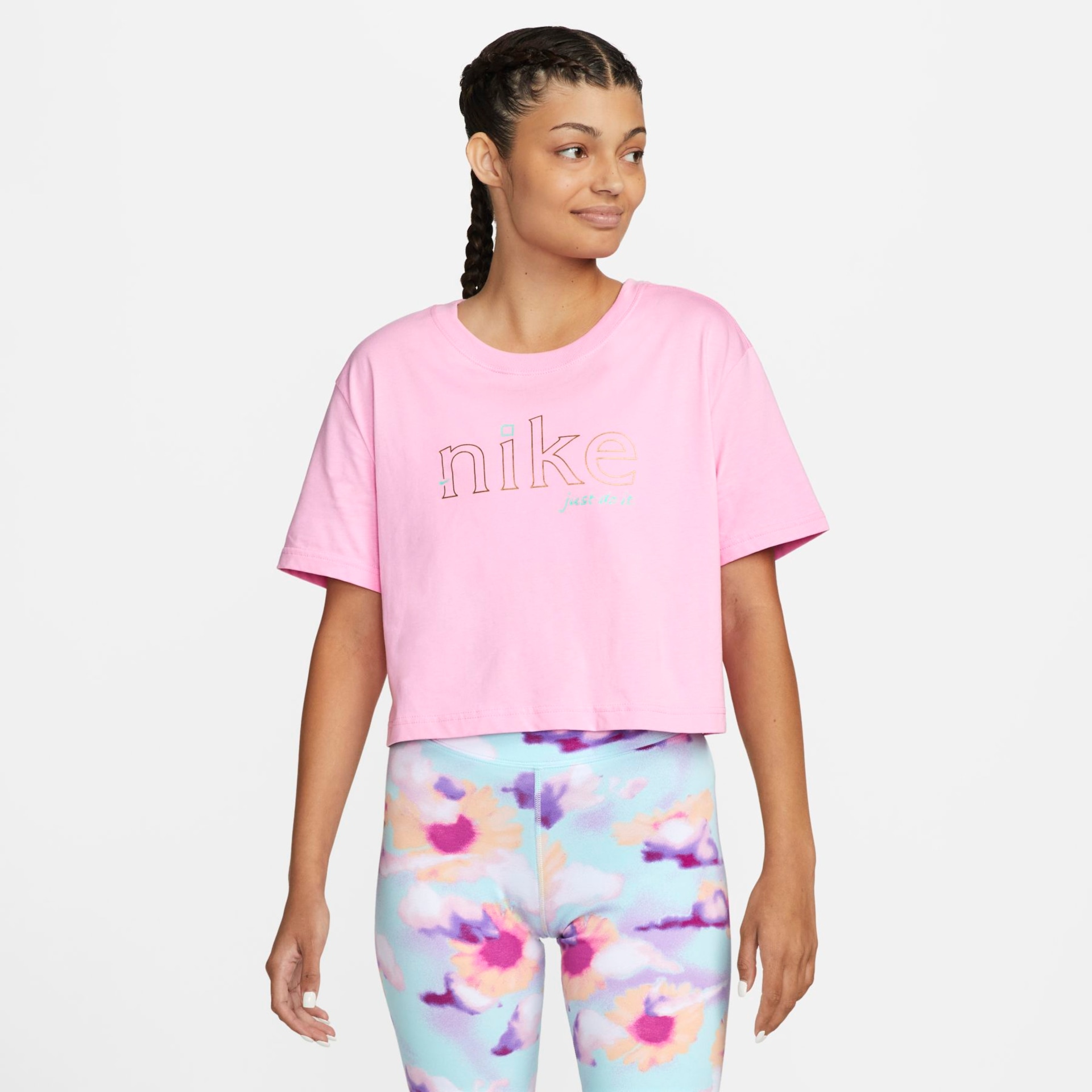 Camiseta Nike Sportswear Feminina - Foto 1