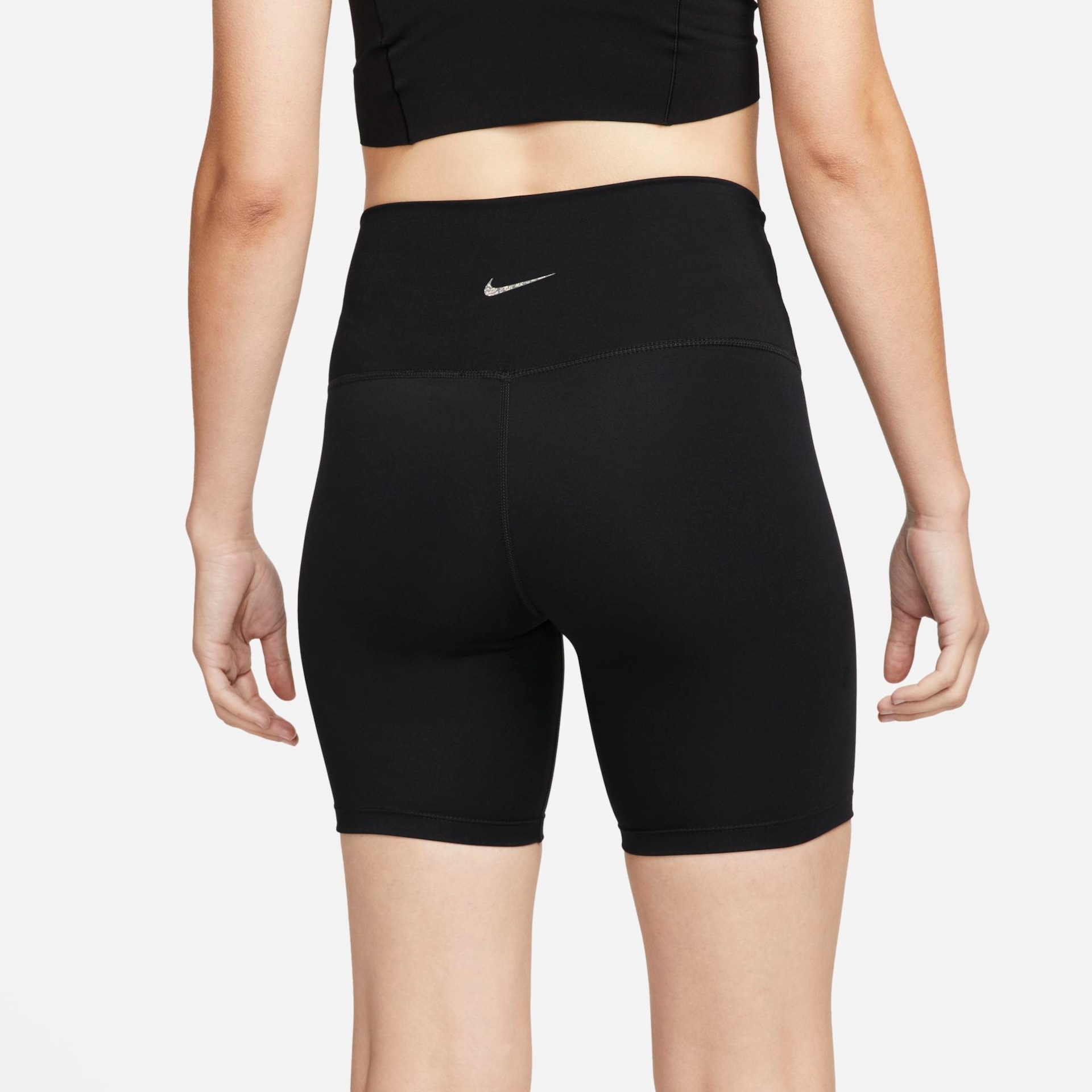 Shorts Nike Yoga Dri-FIT Feminino - Foto 3