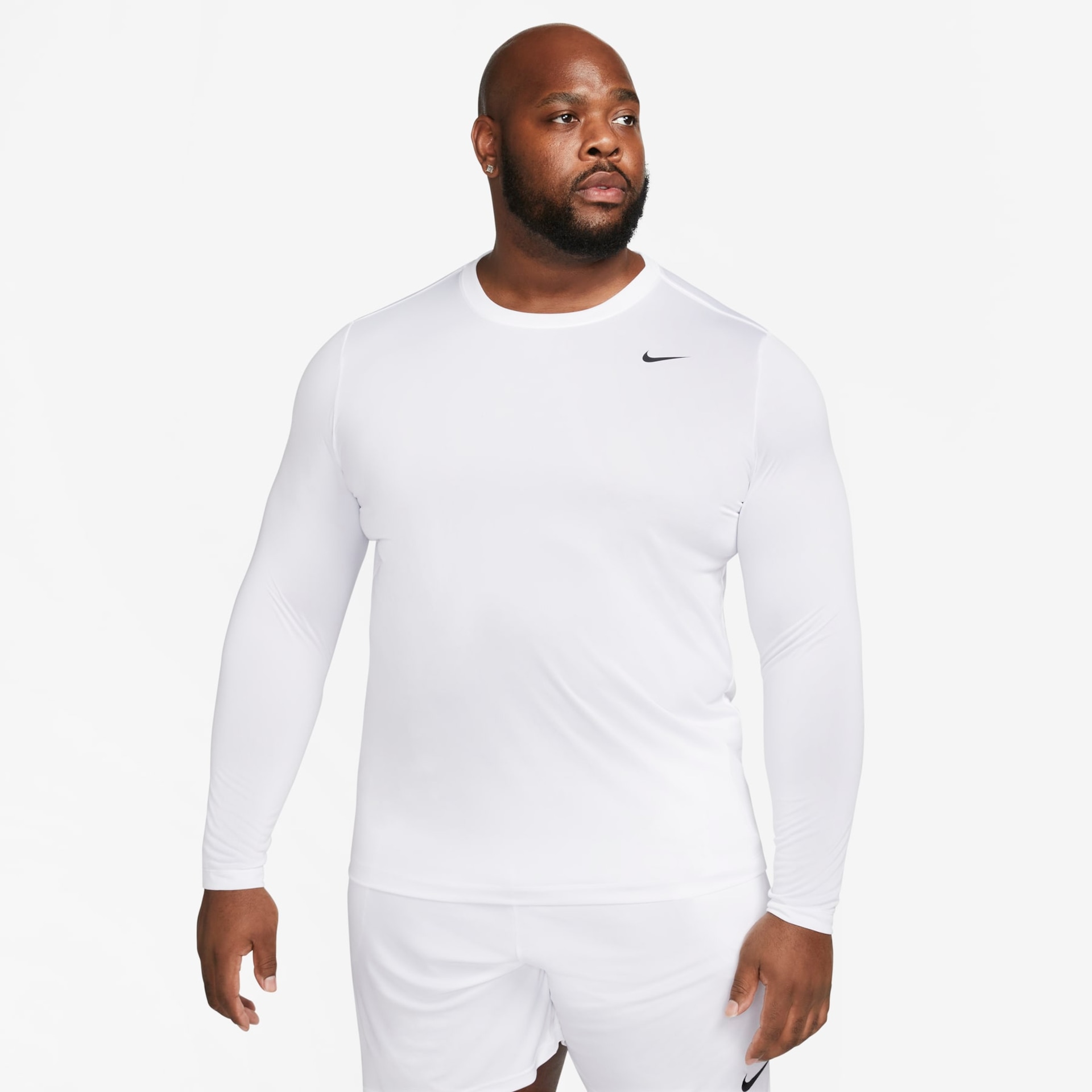 Camiseta Nike Dri-FIT Legend Masculina - Foto 4