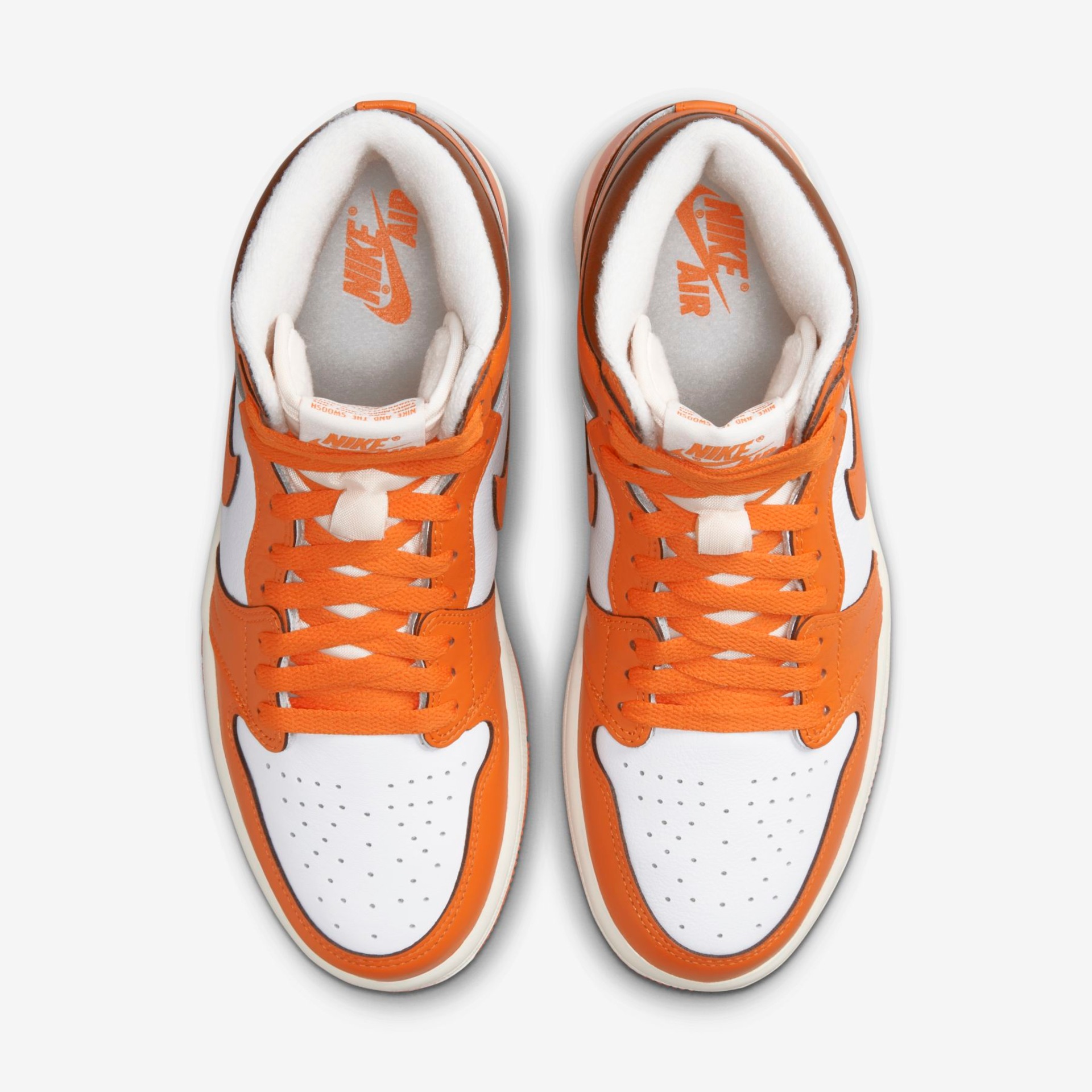 Tênis Nike Air Jordan 1 Retro HI OG Feminino - Foto 4