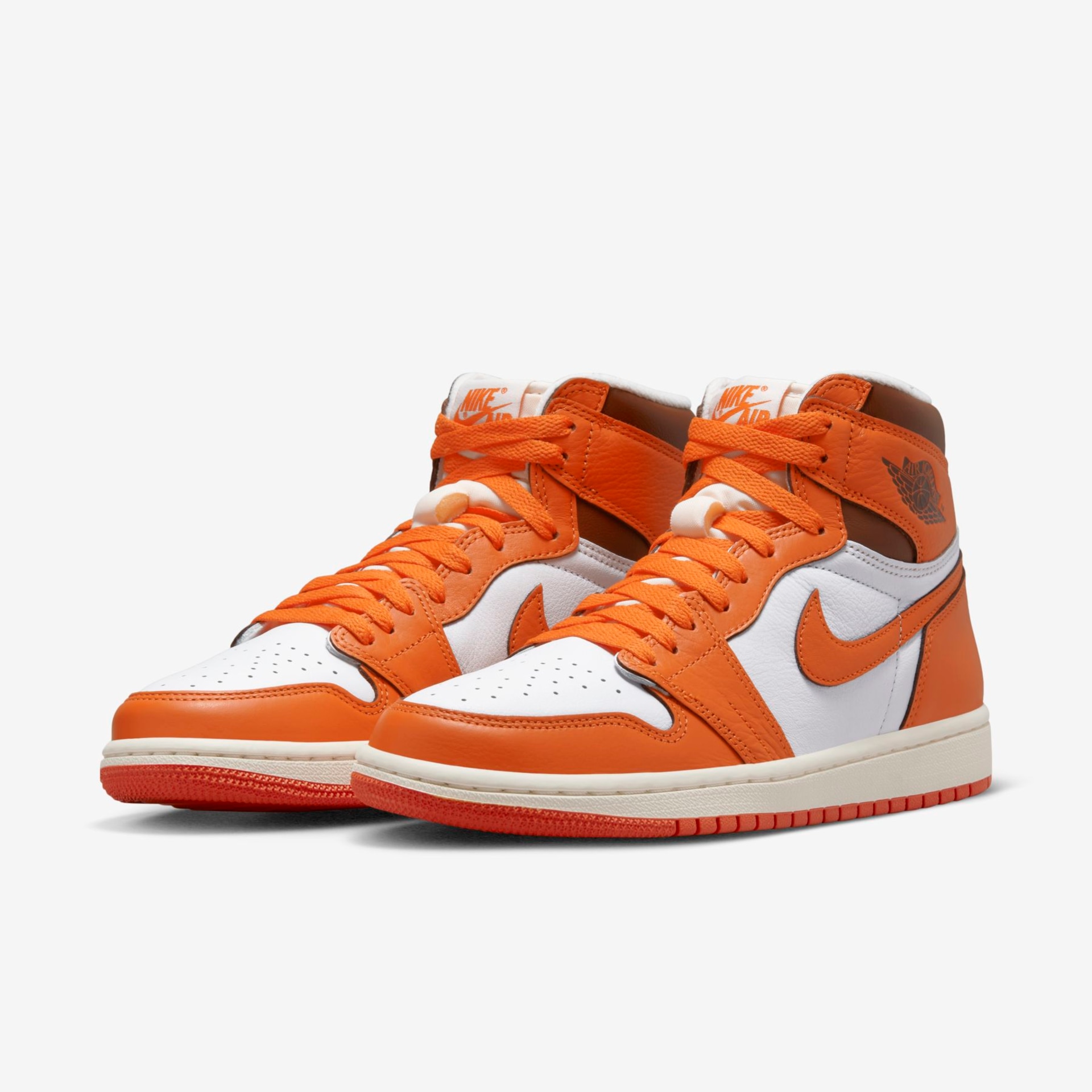 Tênis Nike Air Jordan 1 Retro HI OG Feminino - Foto 5