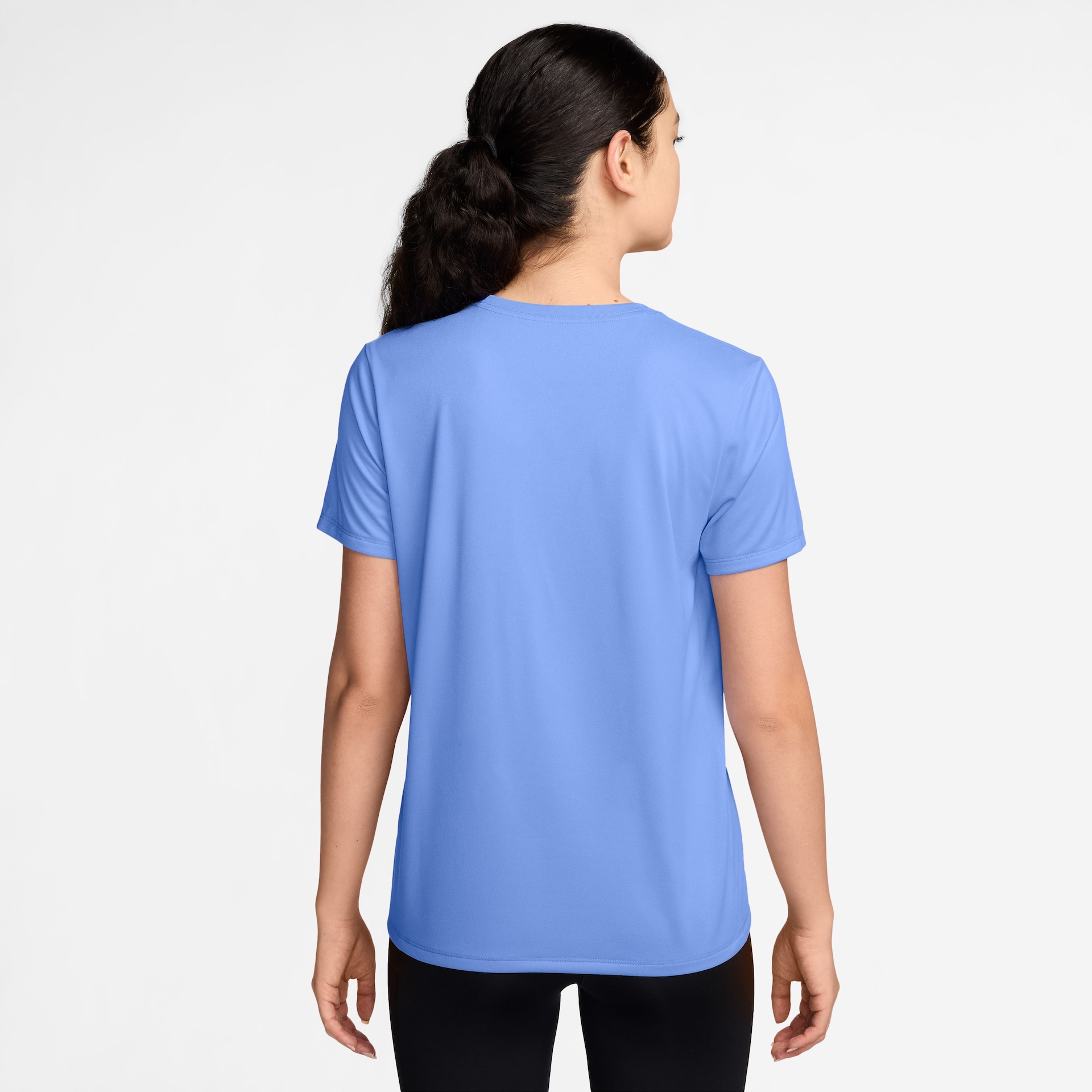 Camiseta Nike Dri-FIT Feminina - Foto 2