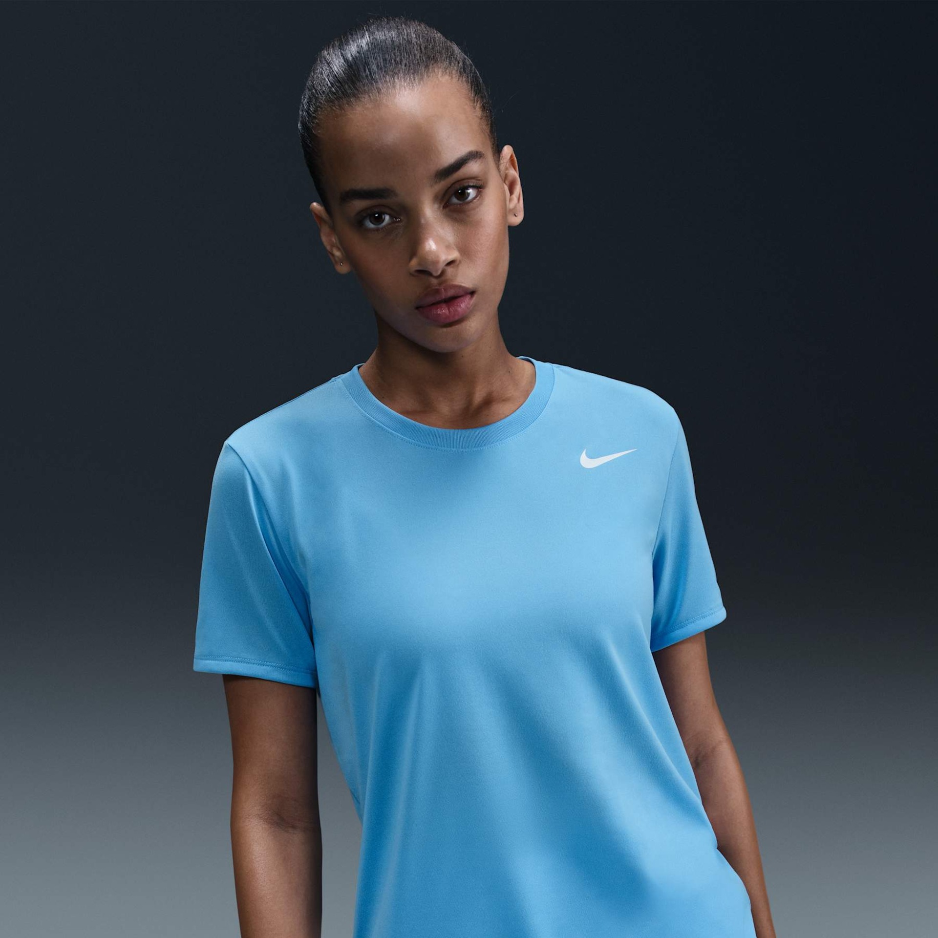 Camiseta Nike Dri-FIT Feminina - Foto 1