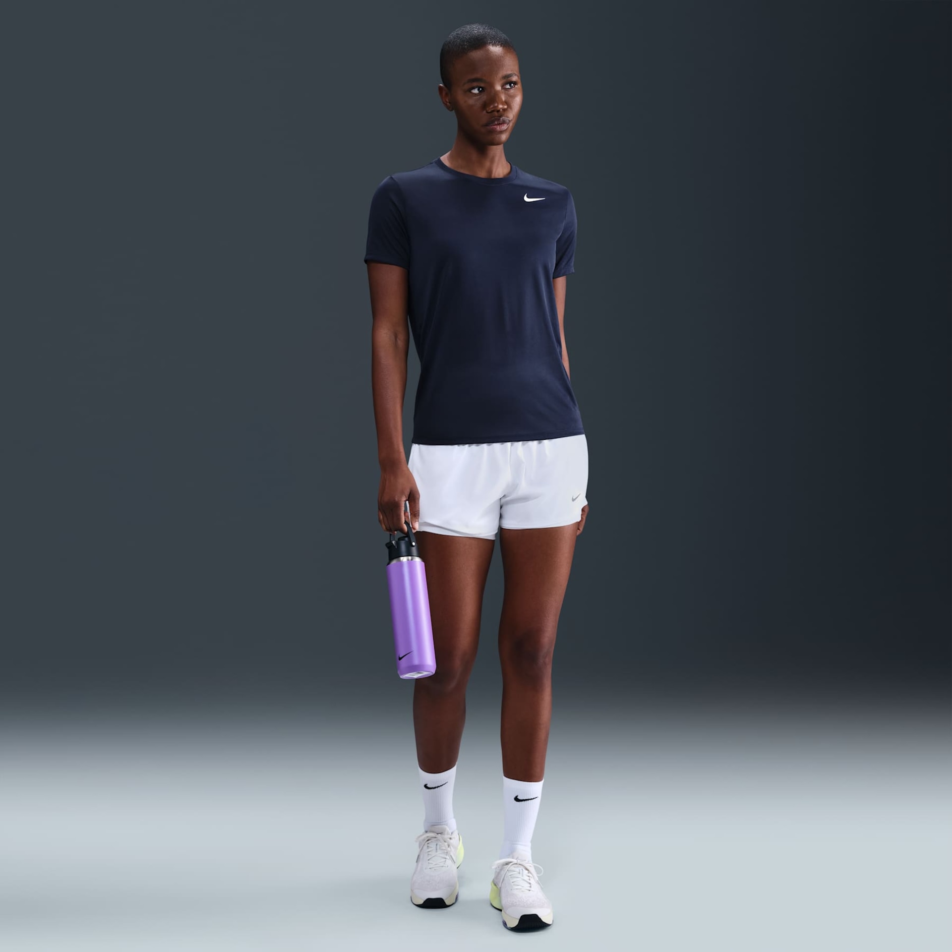 Camiseta Nike Dri-FIT Feminina - Foto 4