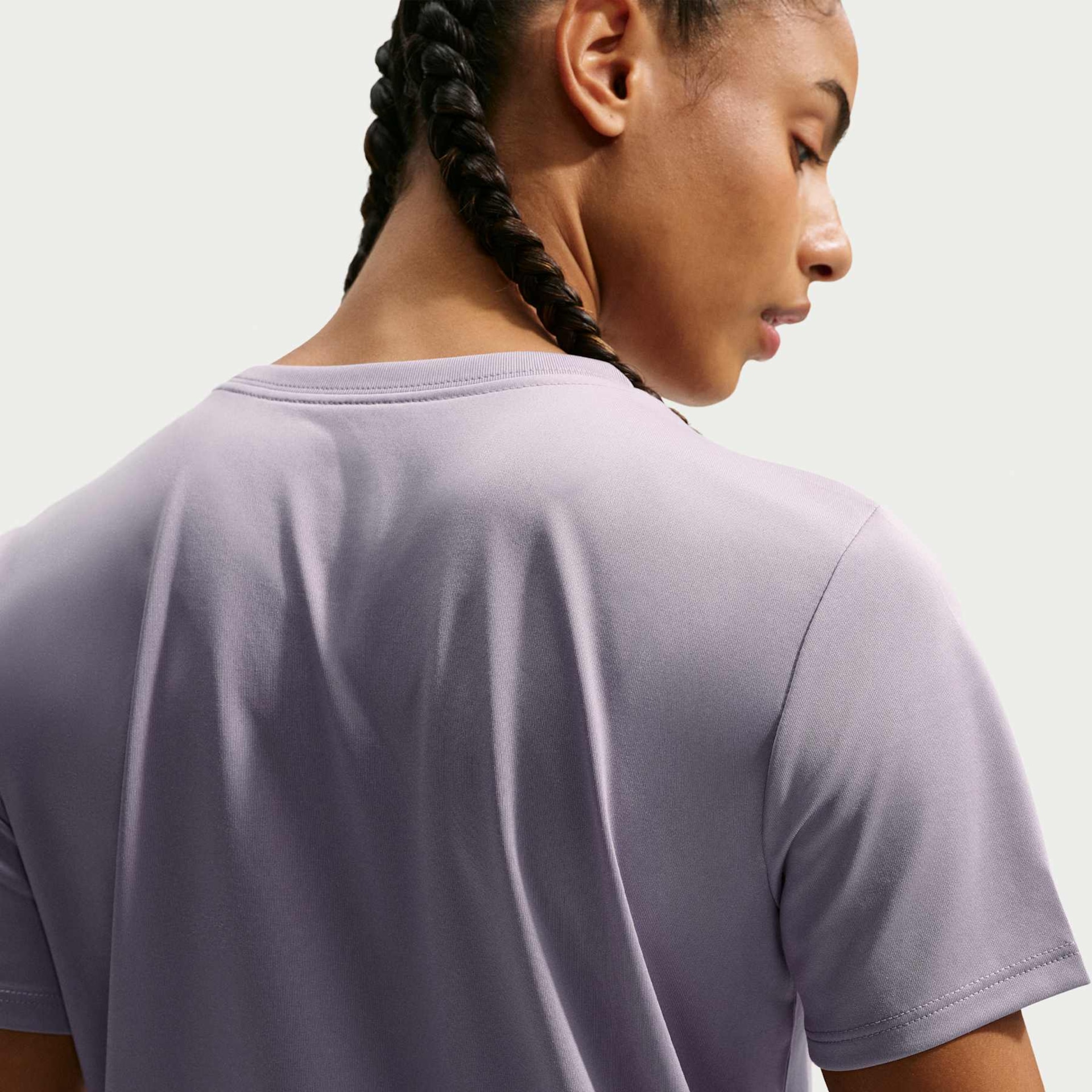 Camiseta Nike Dri-FIT Feminina - Foto 2