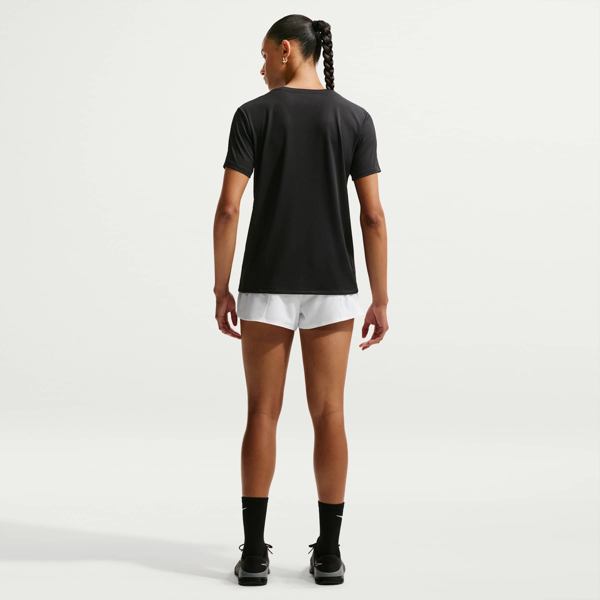 Camiseta Nike Dri-FIT Feminina - Foto 5
