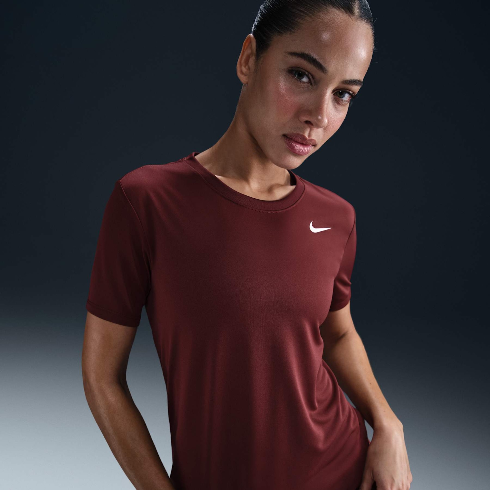 Camiseta Nike Dri-FIT Feminina - Foto 1