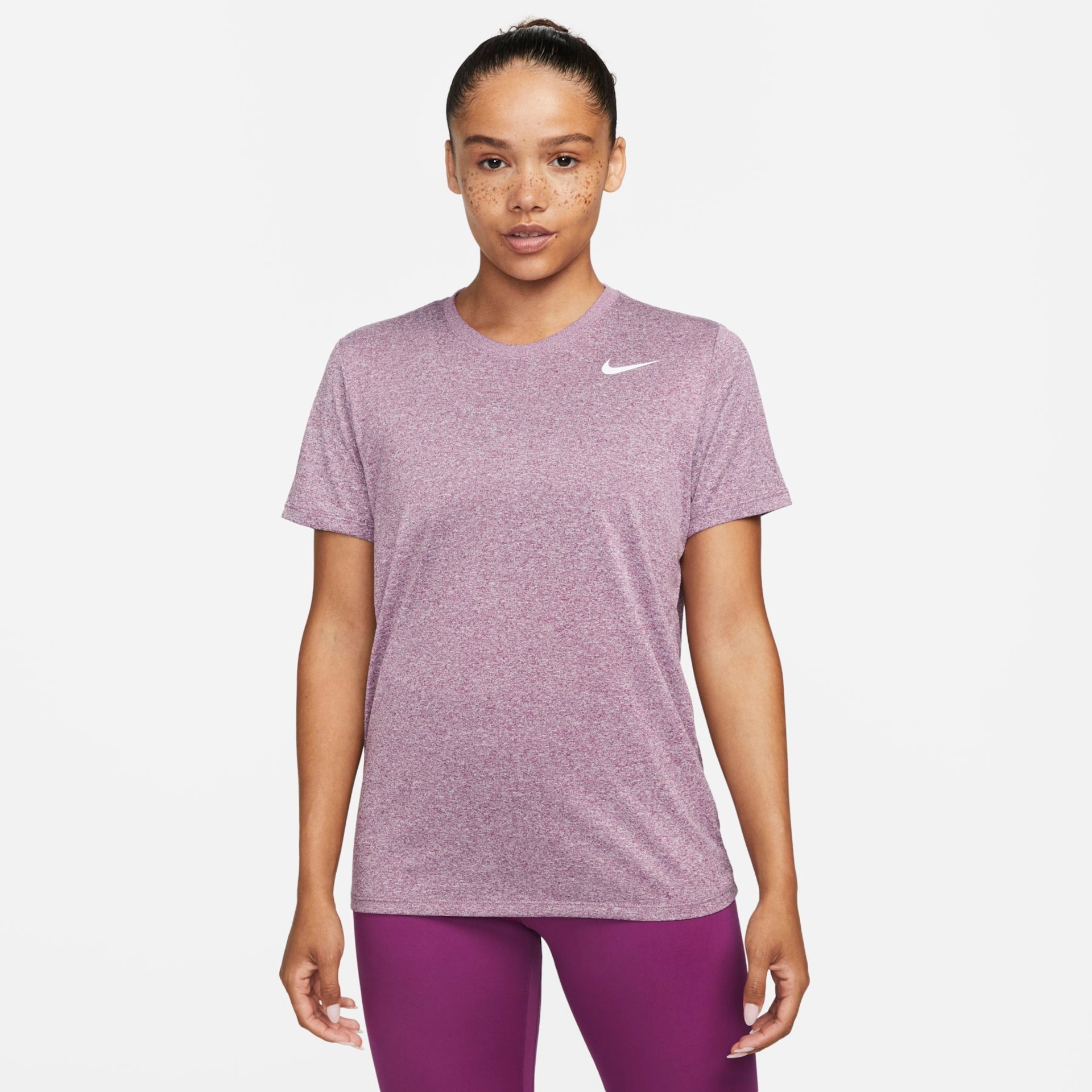 Oferta de Camiseta Nike Dri-FIT Feminina - Nike - Just Do It