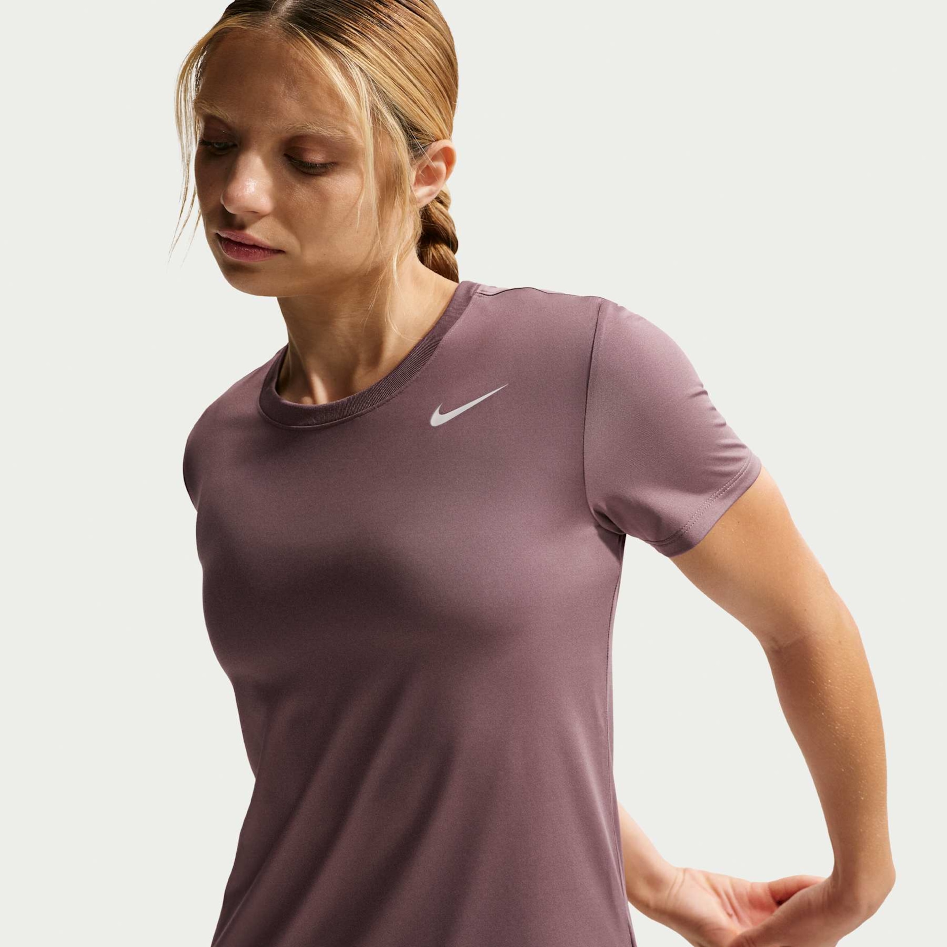 Imagem principal de Camiseta Nike Dri-FIT Feminina