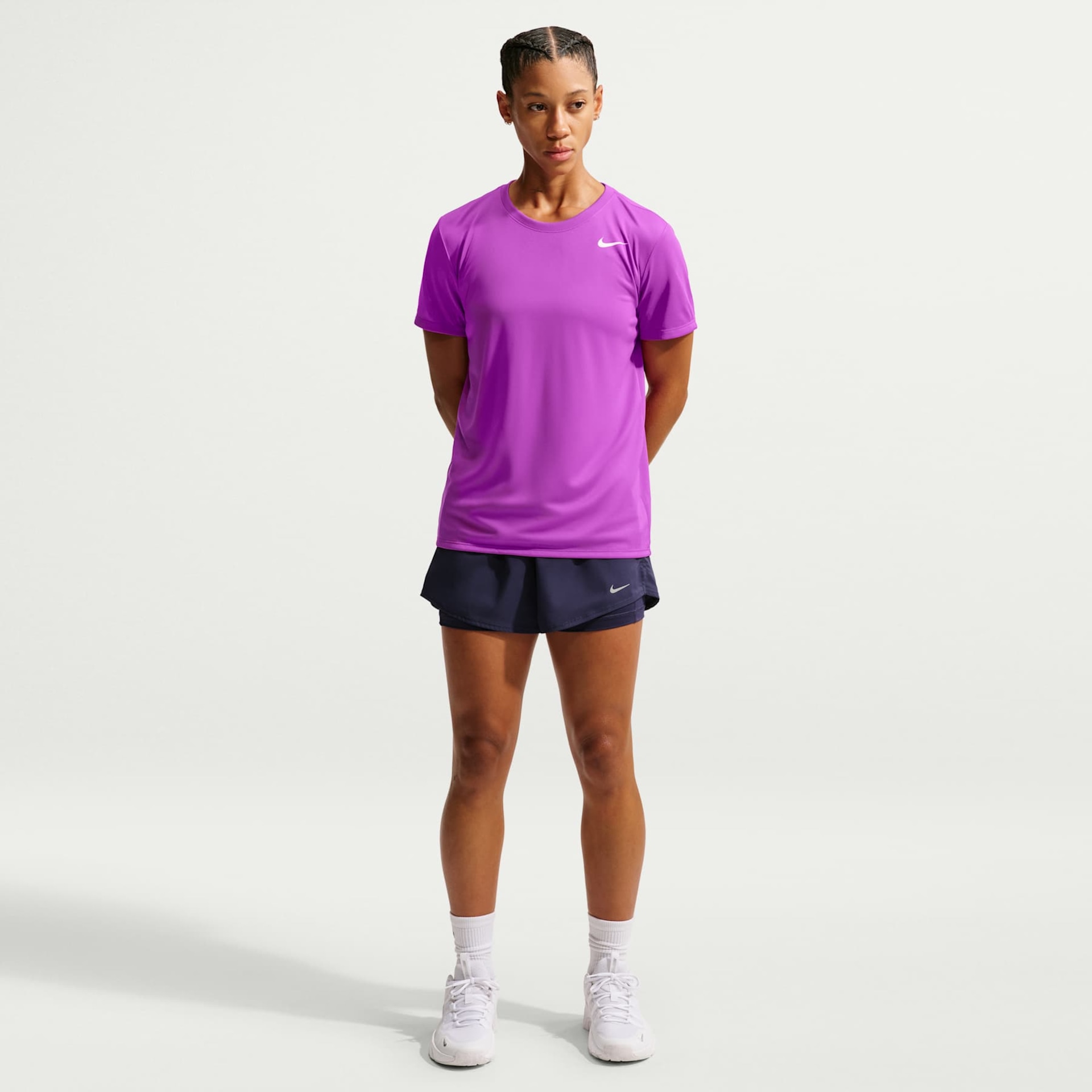 Camiseta Nike Dri-FIT Feminina - Foto 4