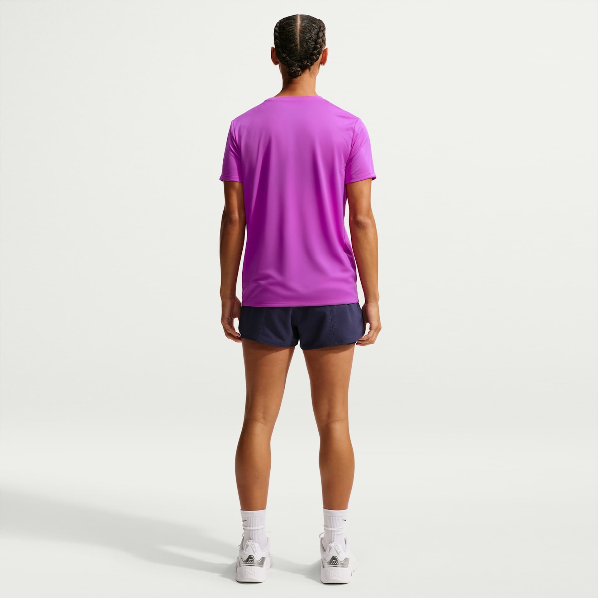 Camiseta Nike Dri-FIT Feminina - Foto 5