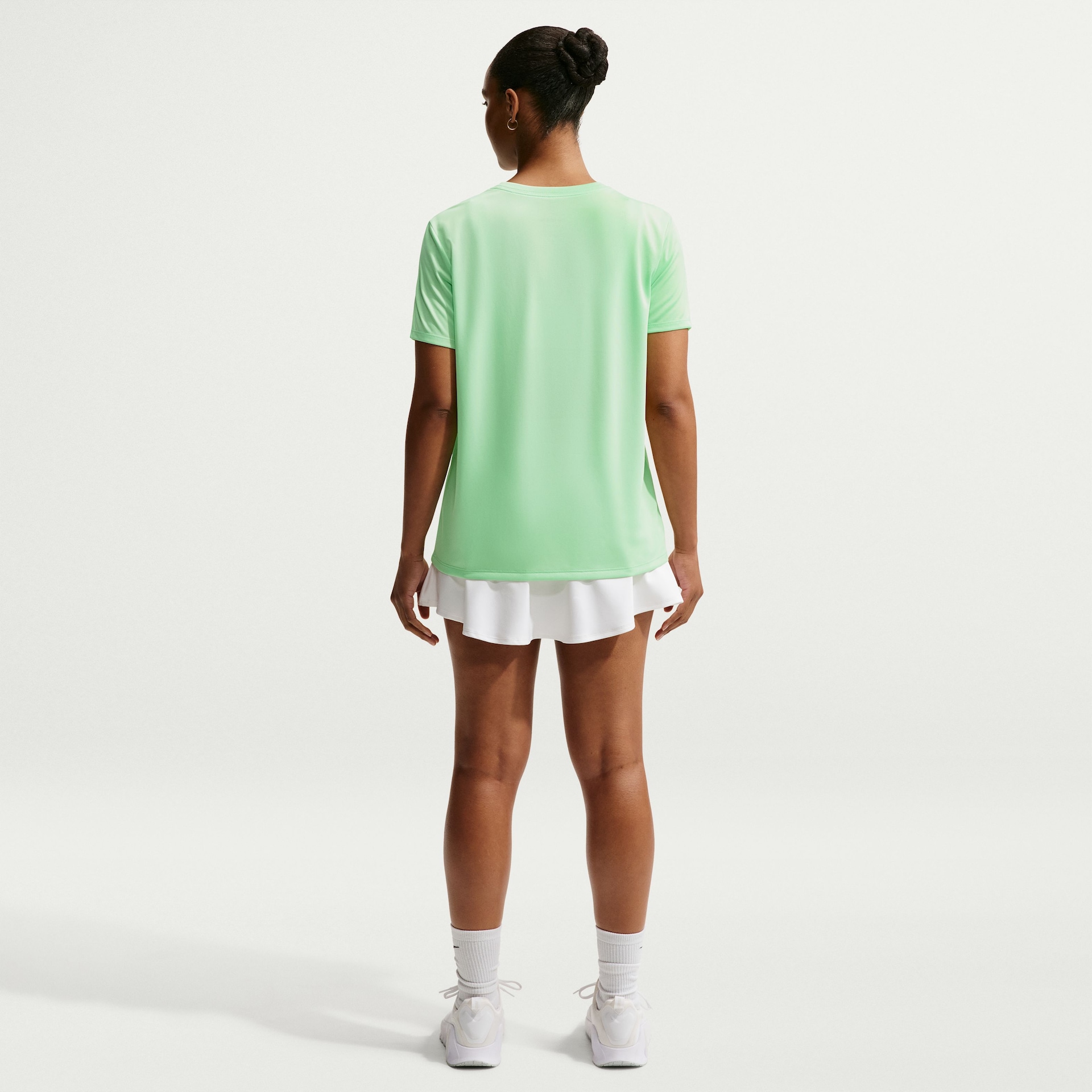 Camiseta Nike Dri-FIT Feminina - Foto 5