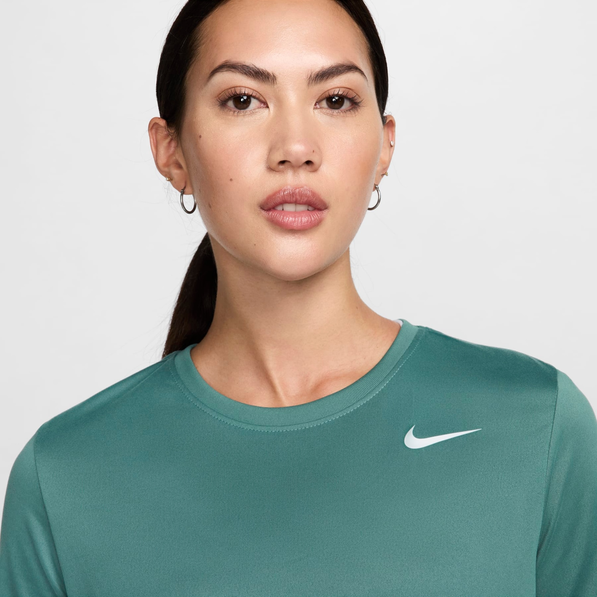 Camiseta Nike Dri-FIT Feminina - Foto 2