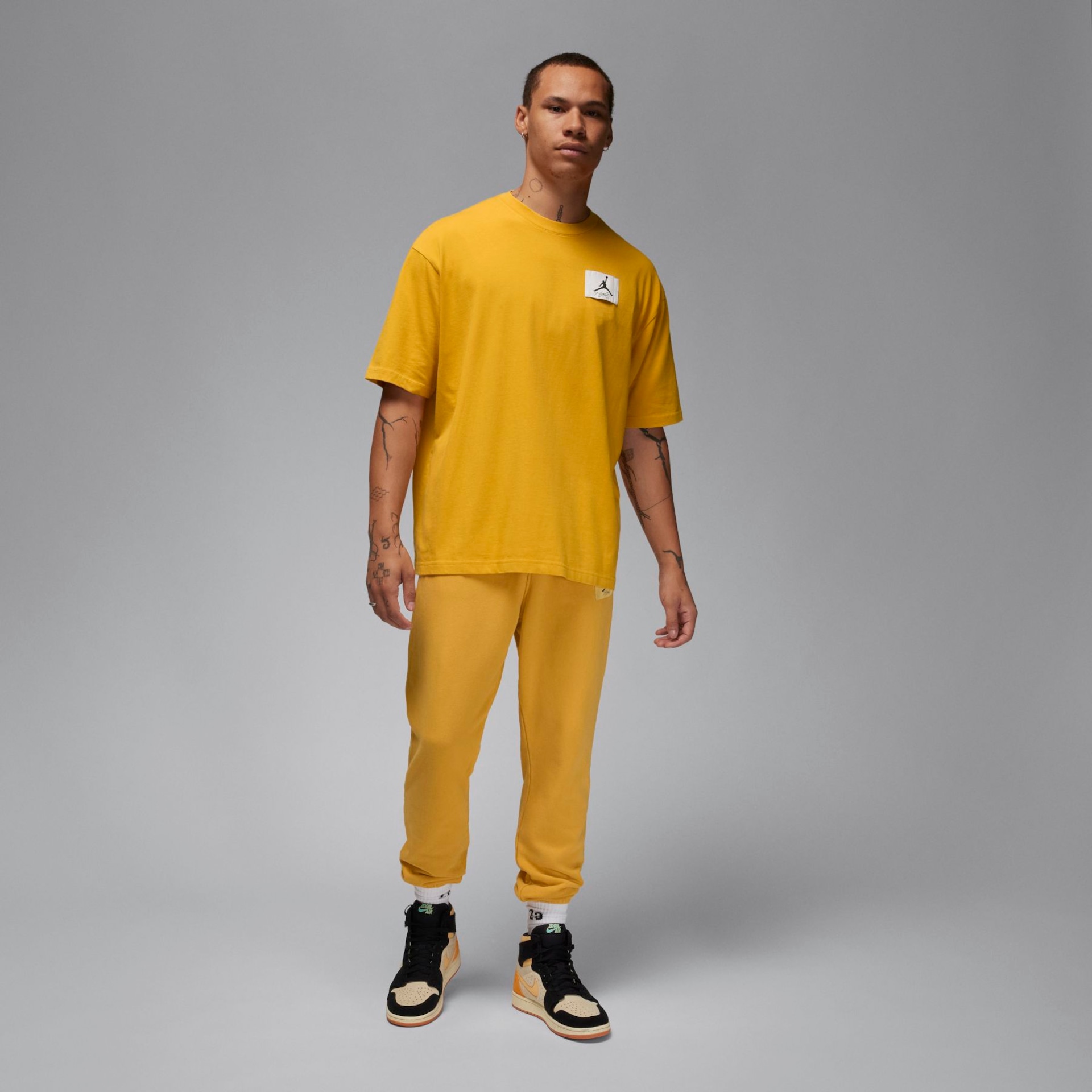 Camiseta Jordan Flight Essentials Masculina - Foto 5