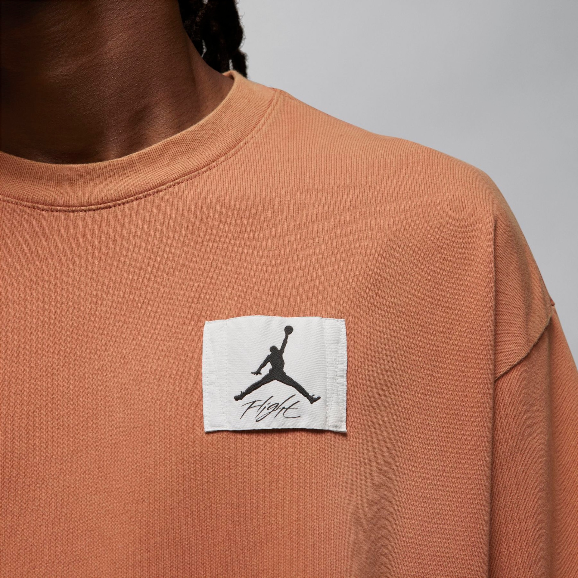 Camiseta Jordan Flight Essentials Masculina - Foto 4