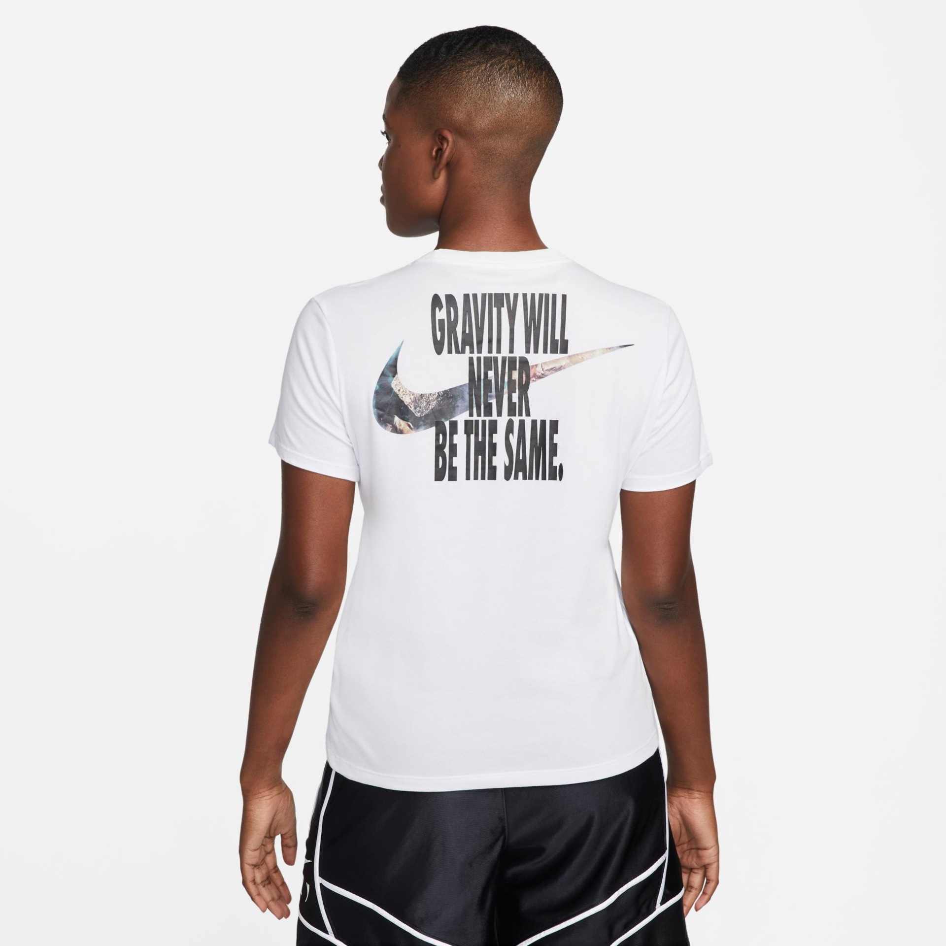 Camiseta Nike Dri-FIT Swoosh Fly Feminina - Foto 2