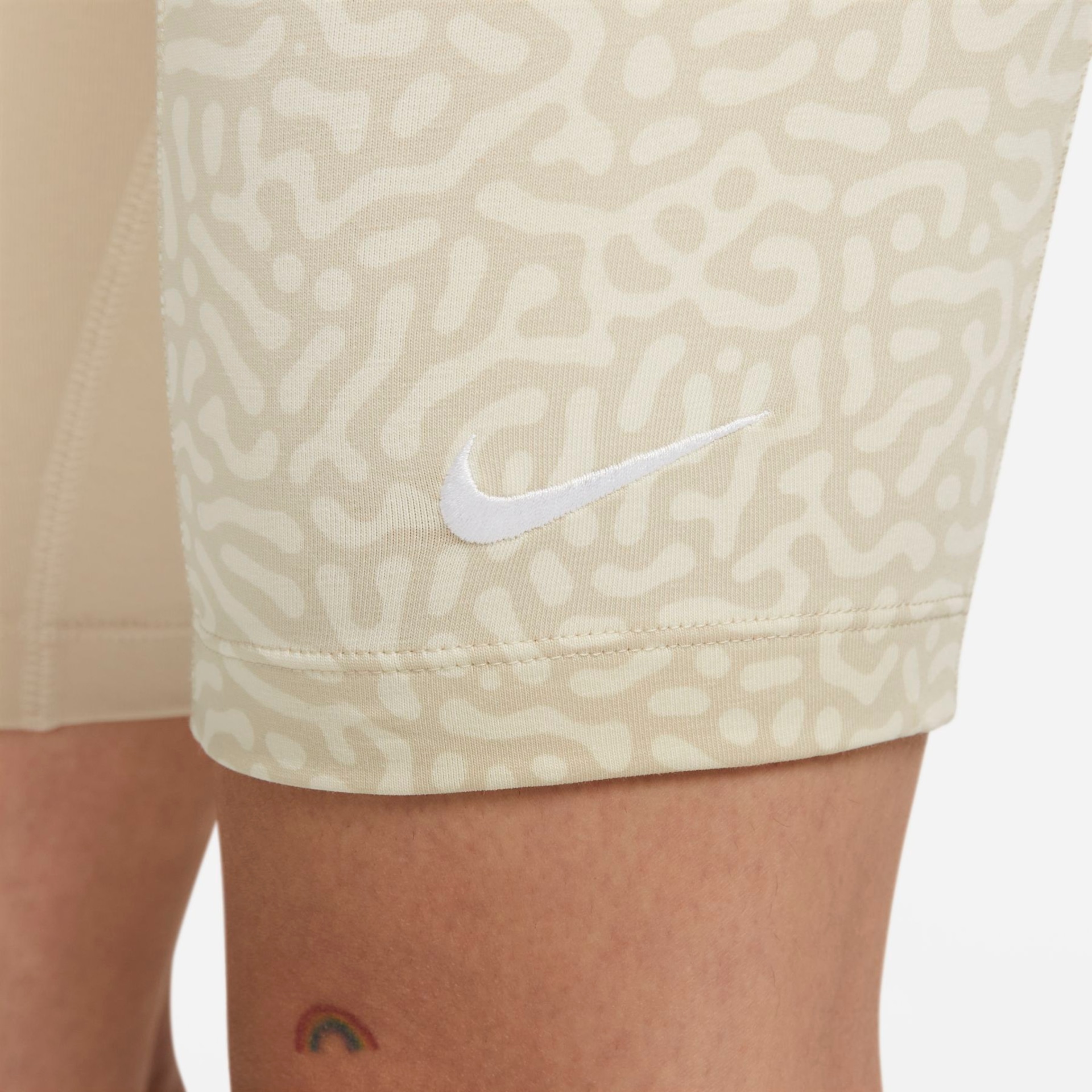 Shorts Nike Sportswear Sport Shine Feminino - Foto 4