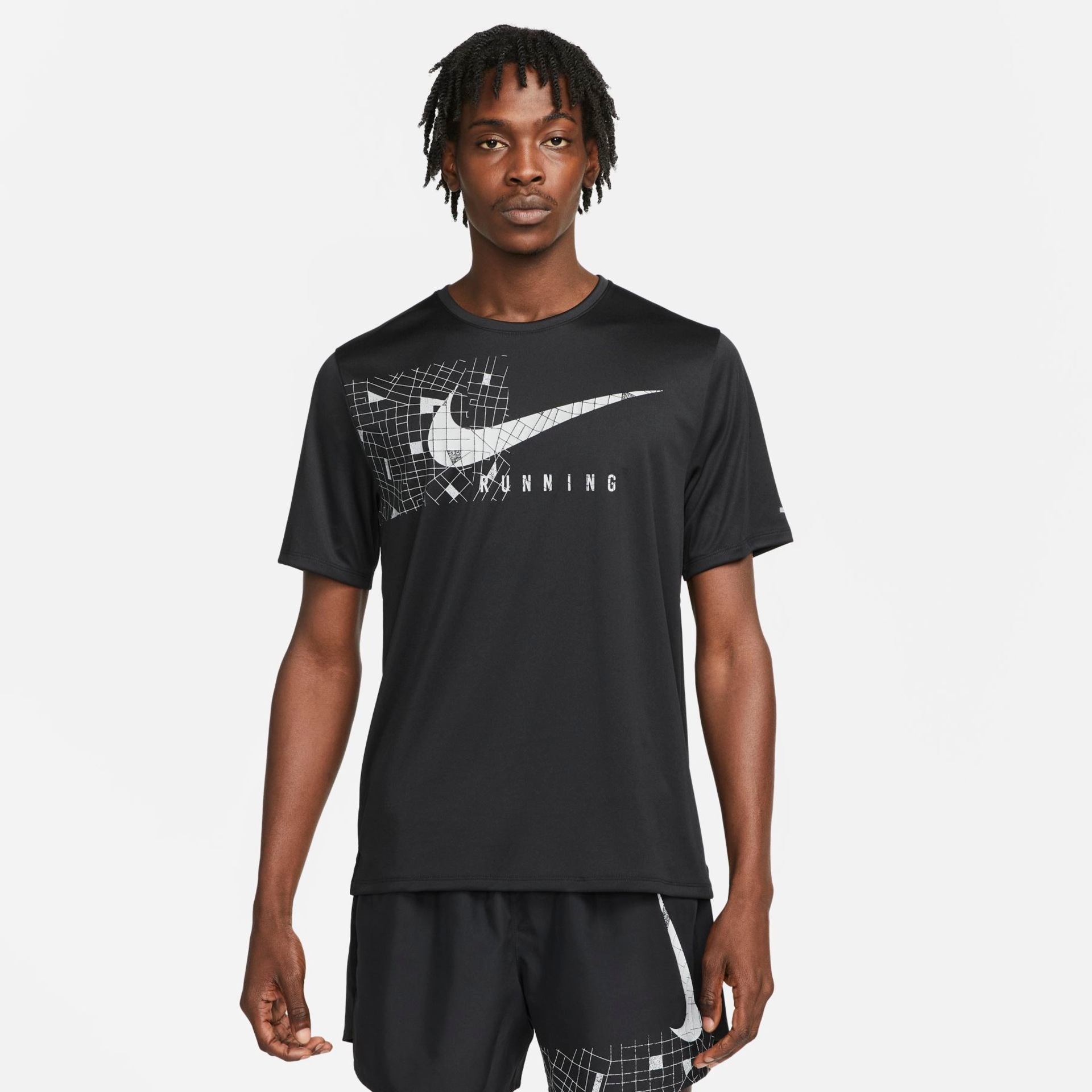 Camiseta Nike Dri-FIT UV Miler Run Division Masculina - Foto 1