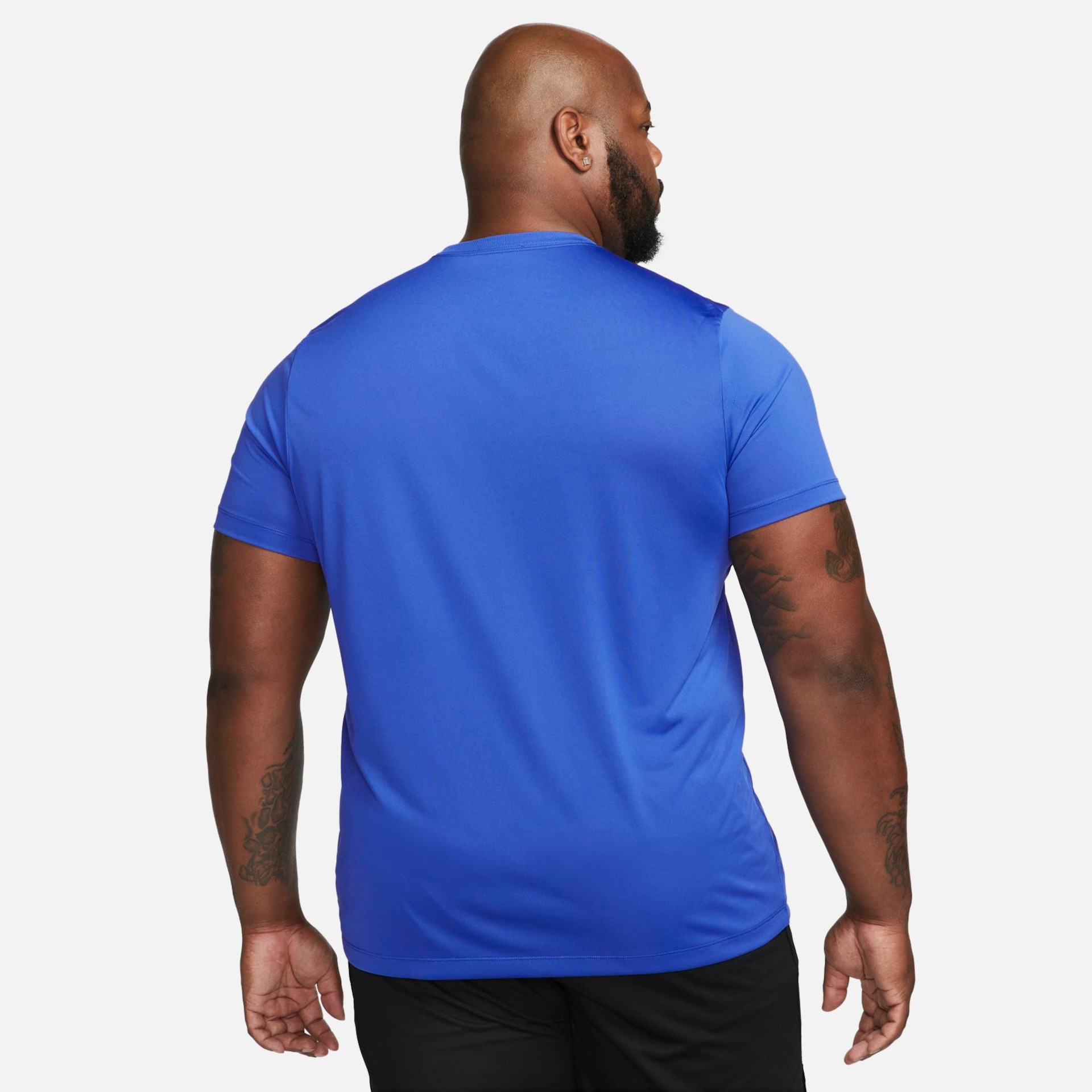 Camiseta Nike Dri-FIT Legend Masculina - Foto 6