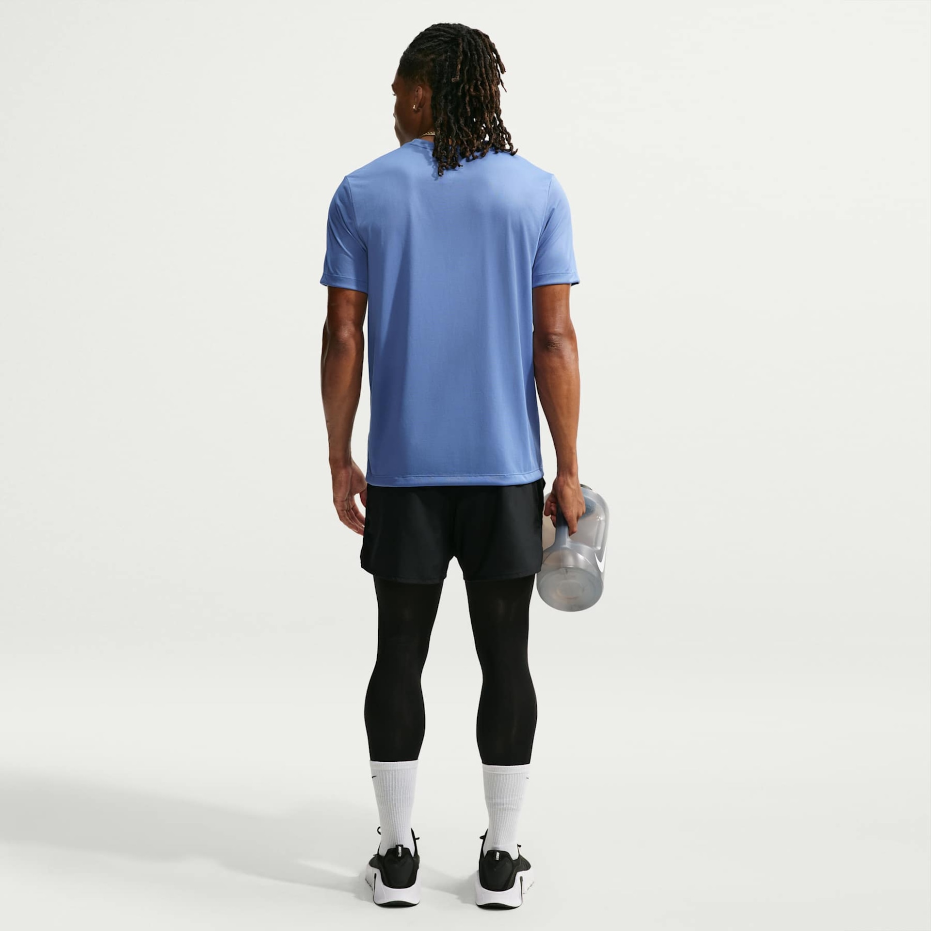 Camiseta Nike Dri-FIT Legend Masculina - Foto 5