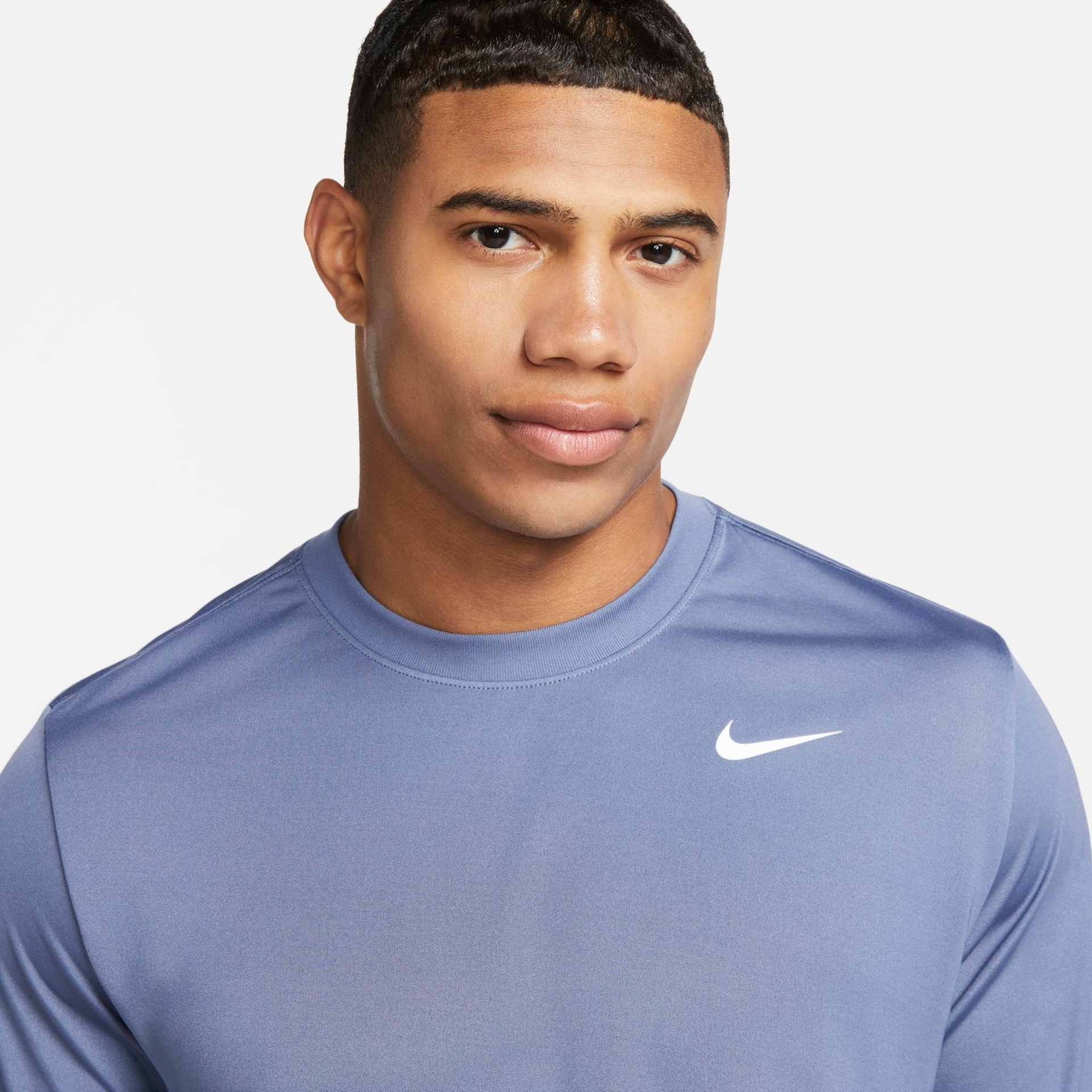 Camiseta Nike Dri-FIT Legend Masculina - Foto 3