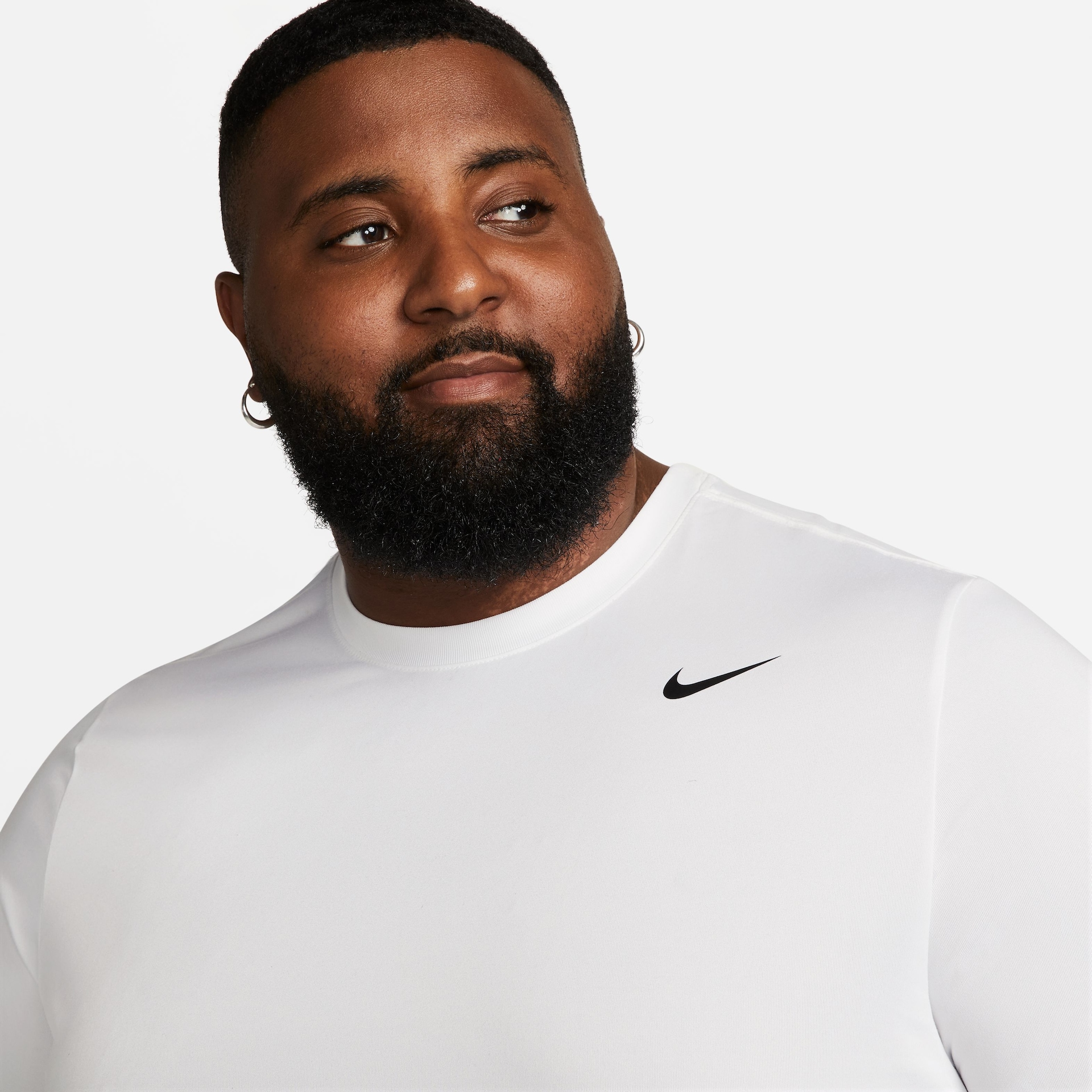 Camiseta Nike Dri-FIT Legend Masculina - Foto 8