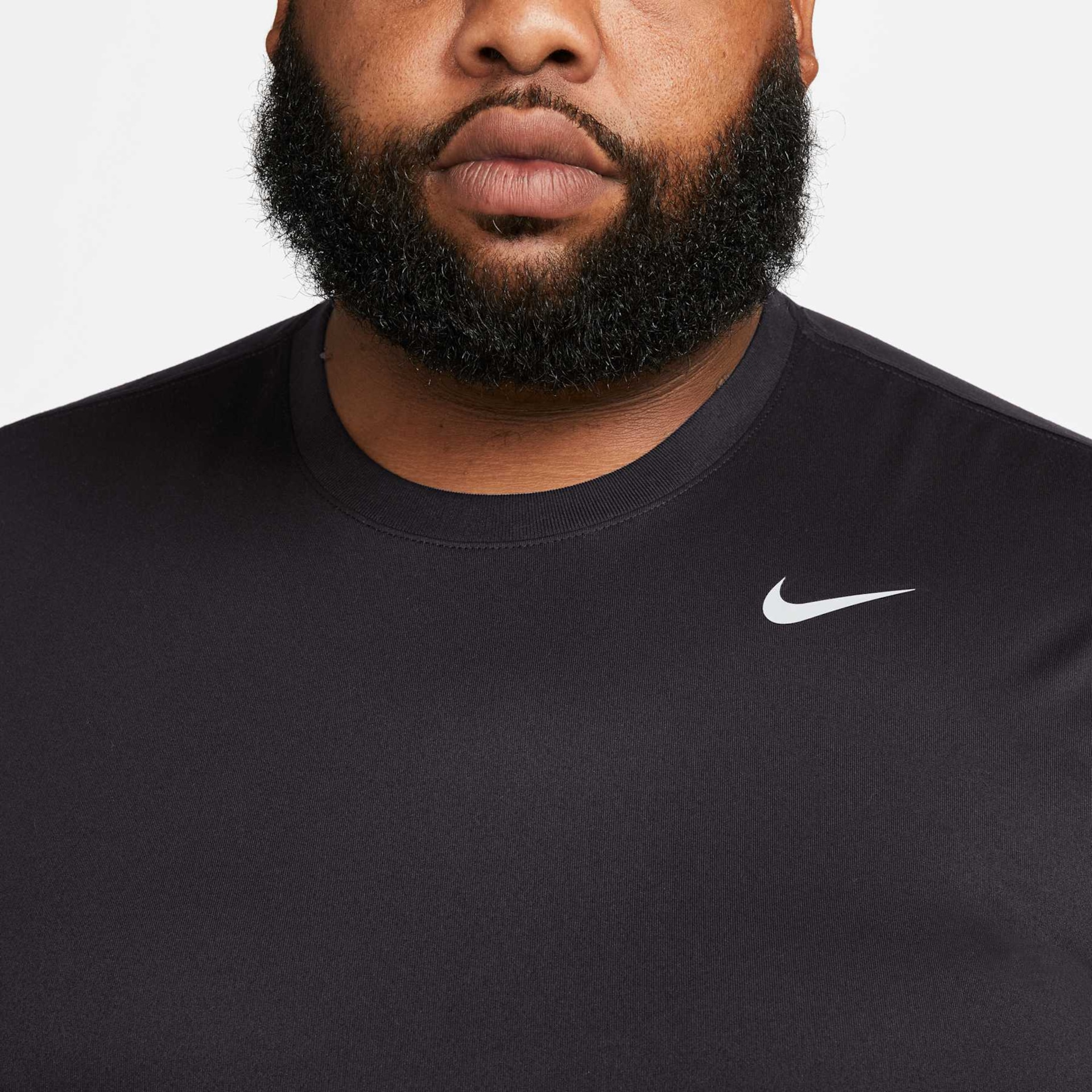 Camiseta Nike Dri-FIT Legend Masculina - Foto 12